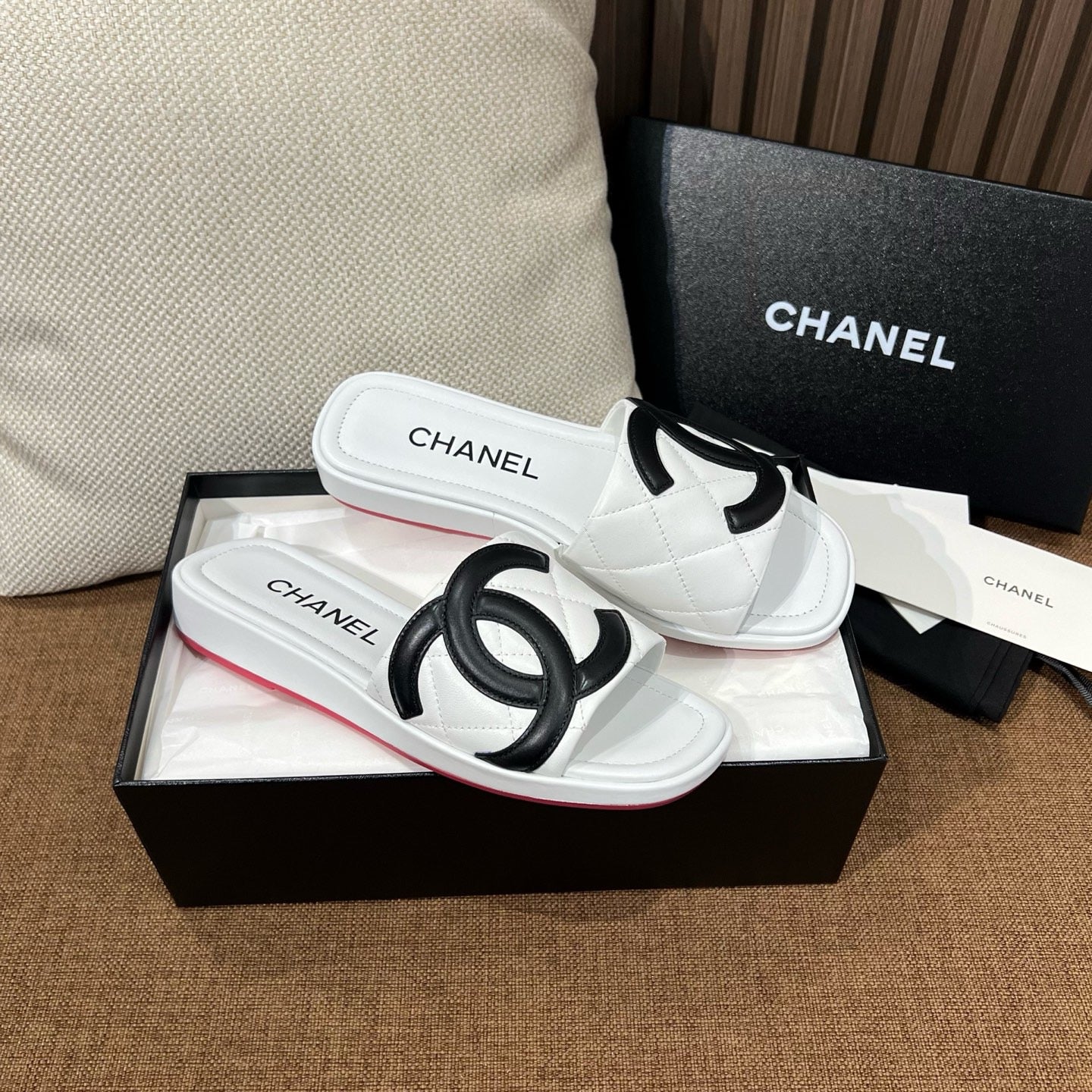 C CC 퀄팅 슬리퍼