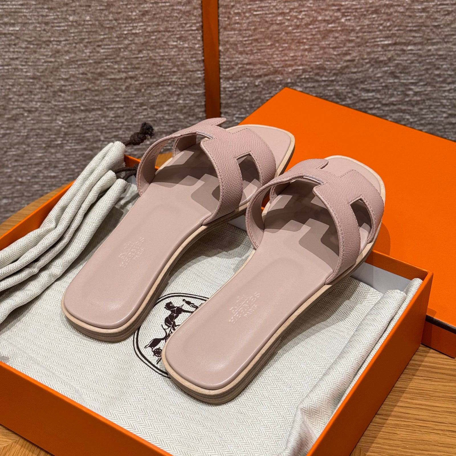 에르메스 Oran 오란 슬리퍼 앱송