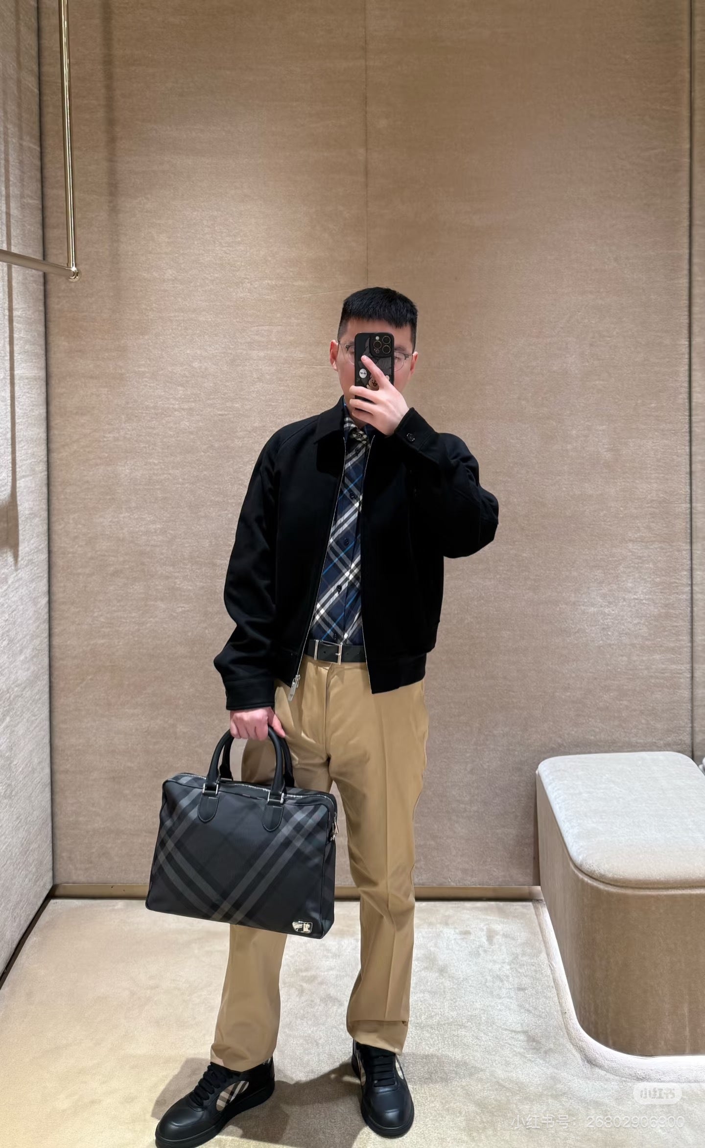 버버리 남성 체크 브리프 케이스