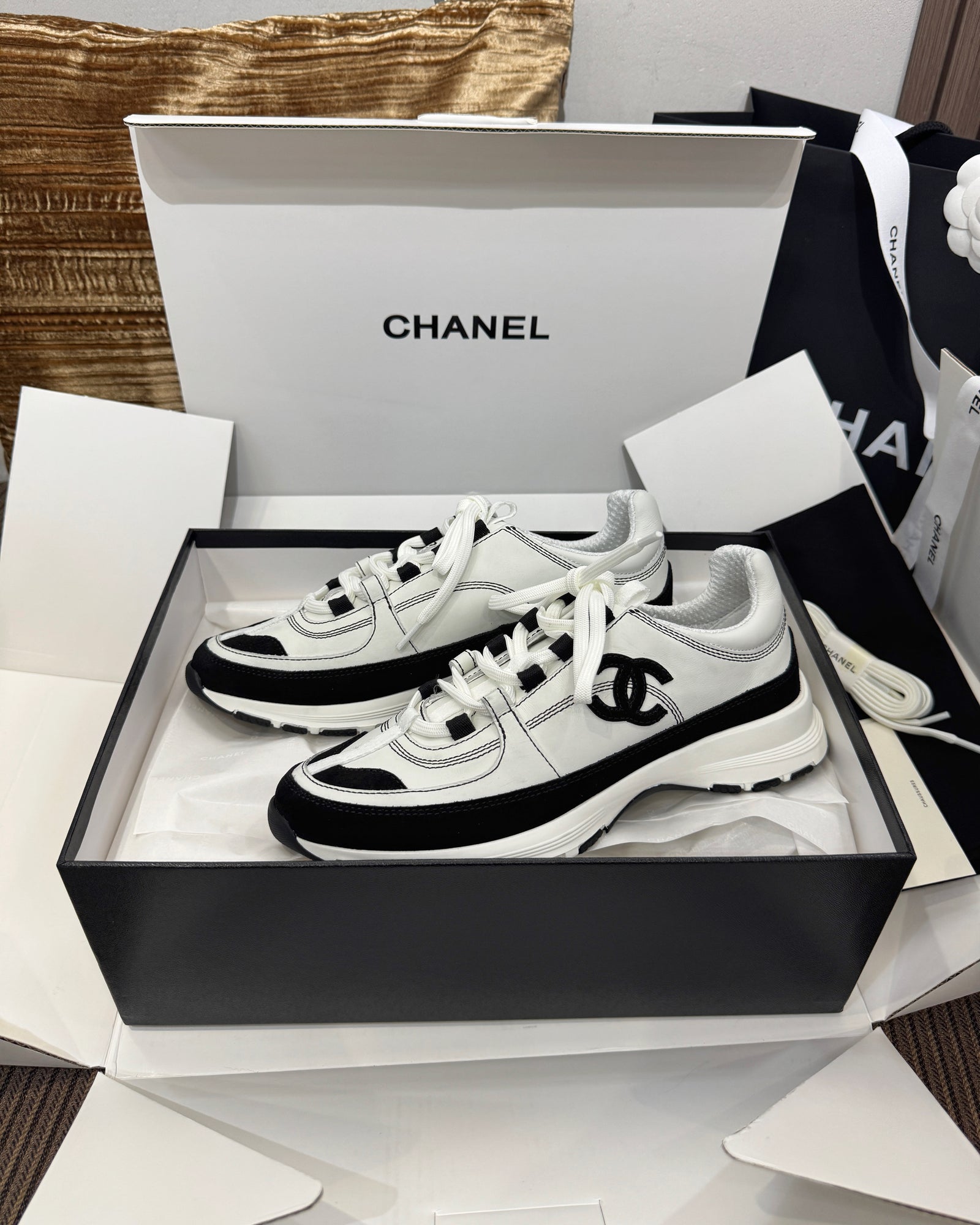 C 벨벳 카스프킨 스니커즈