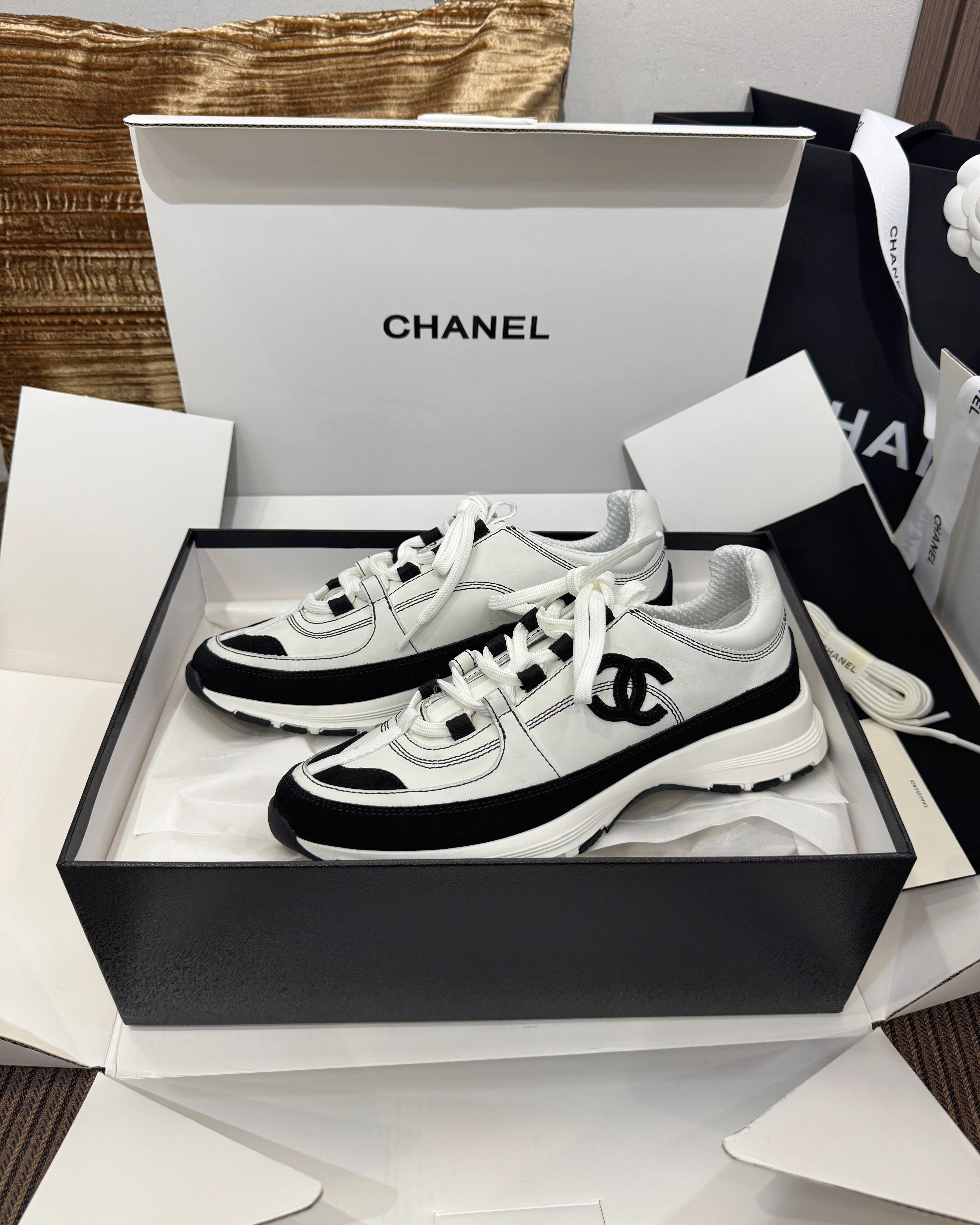 C 벨벳 카스프킨 스니커즈