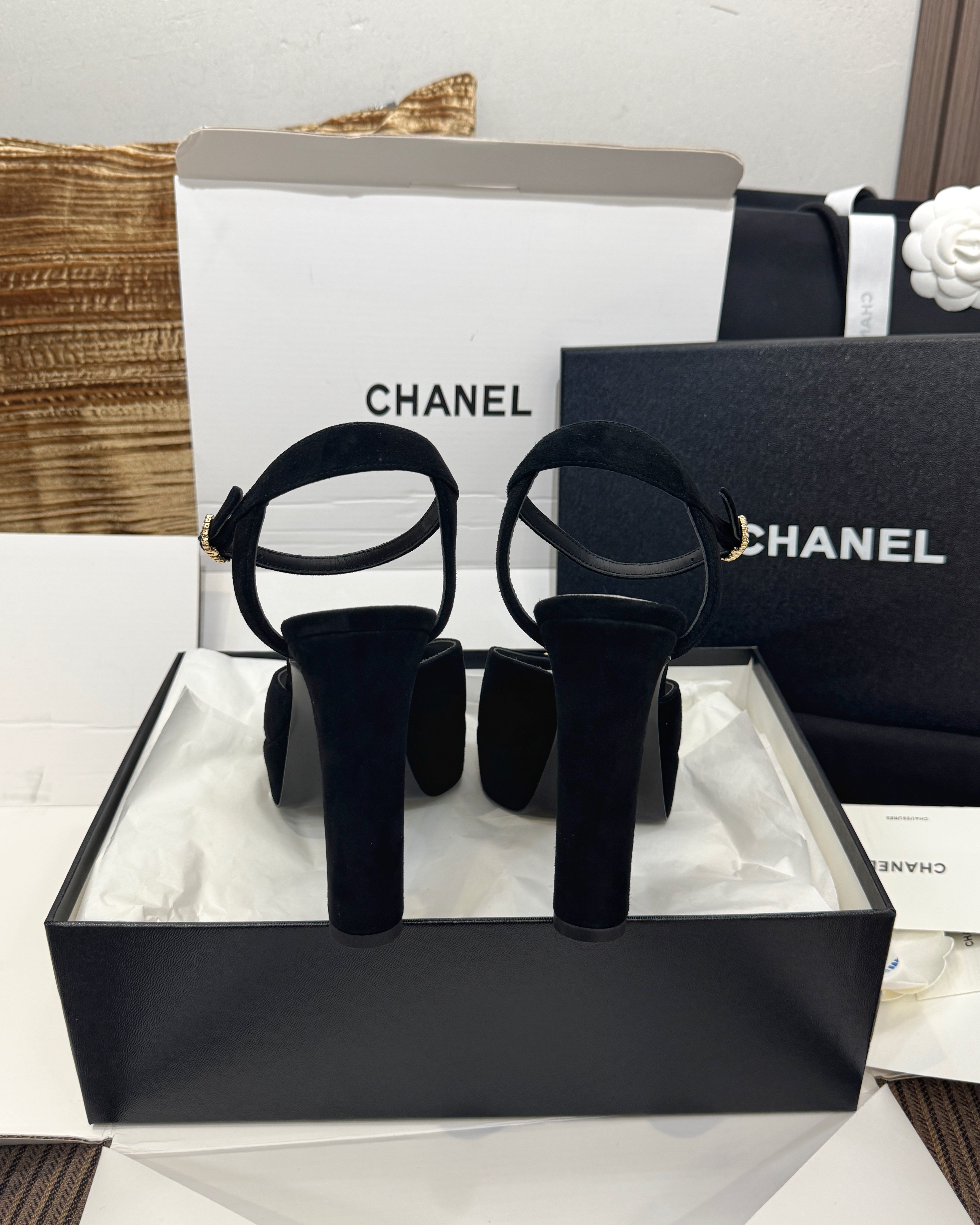 C 스웨이드 하이힐 샌들