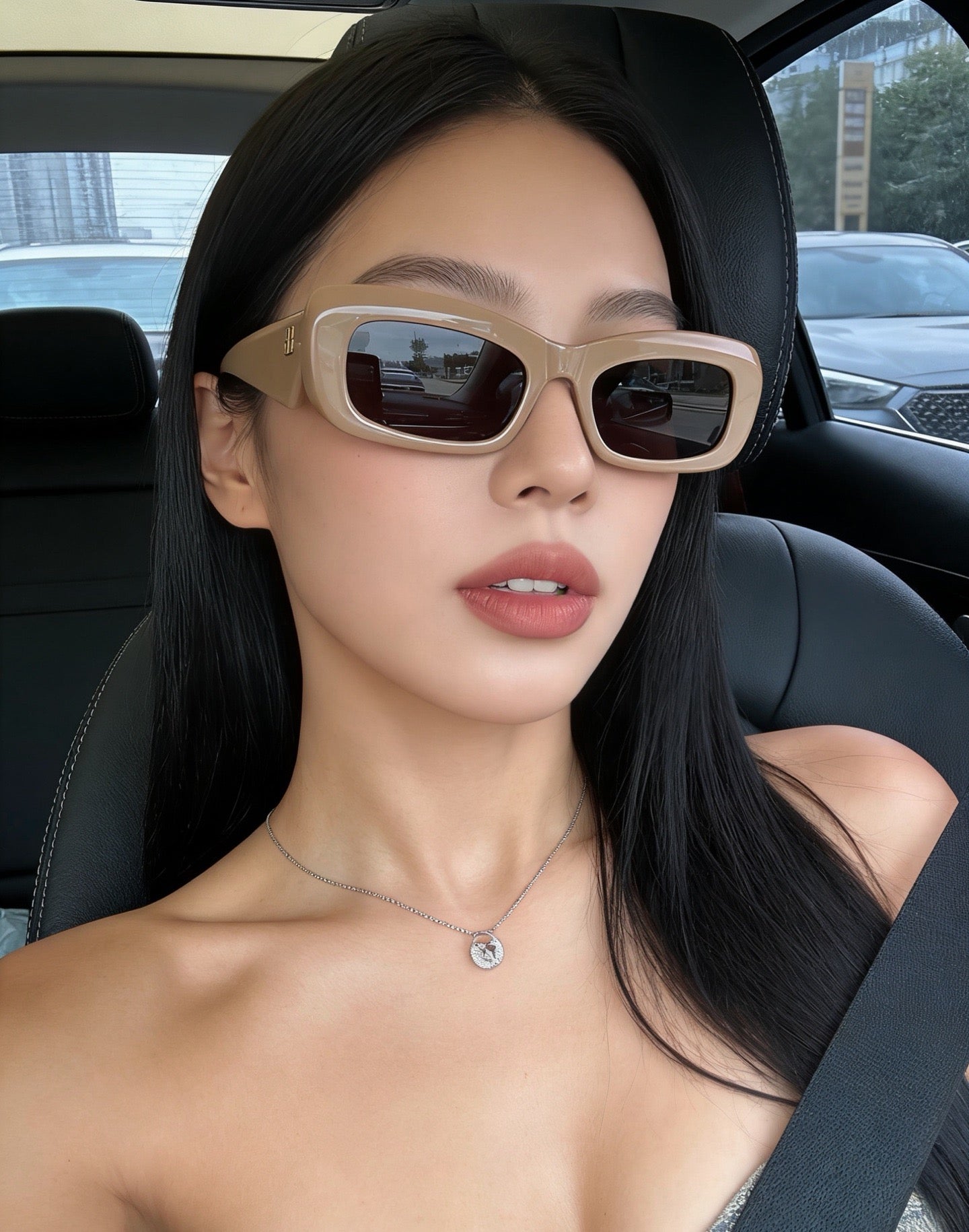 발렌시아가 선글라스 BB0504S