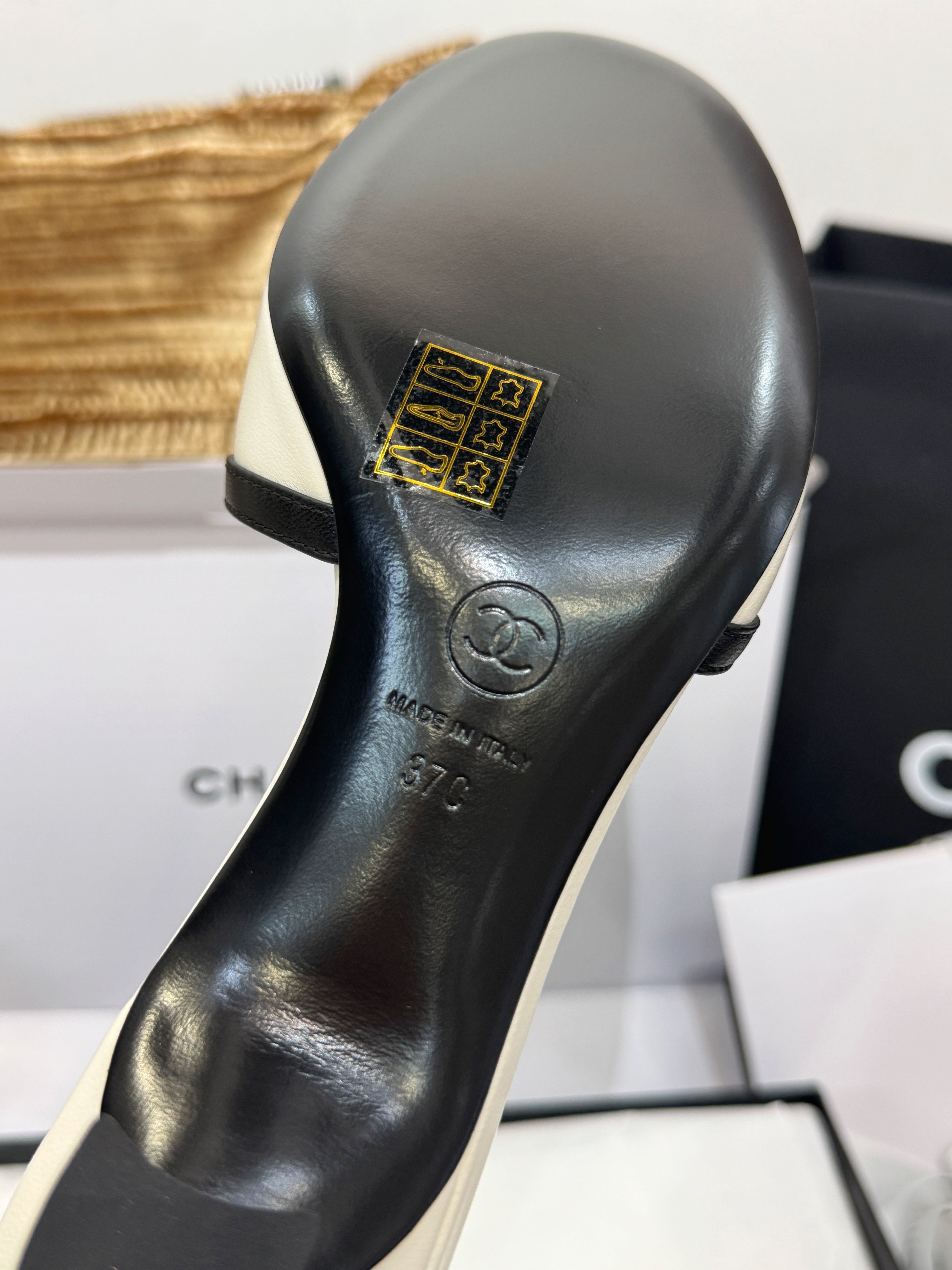 C 오버사이즈 CC로고 뮬