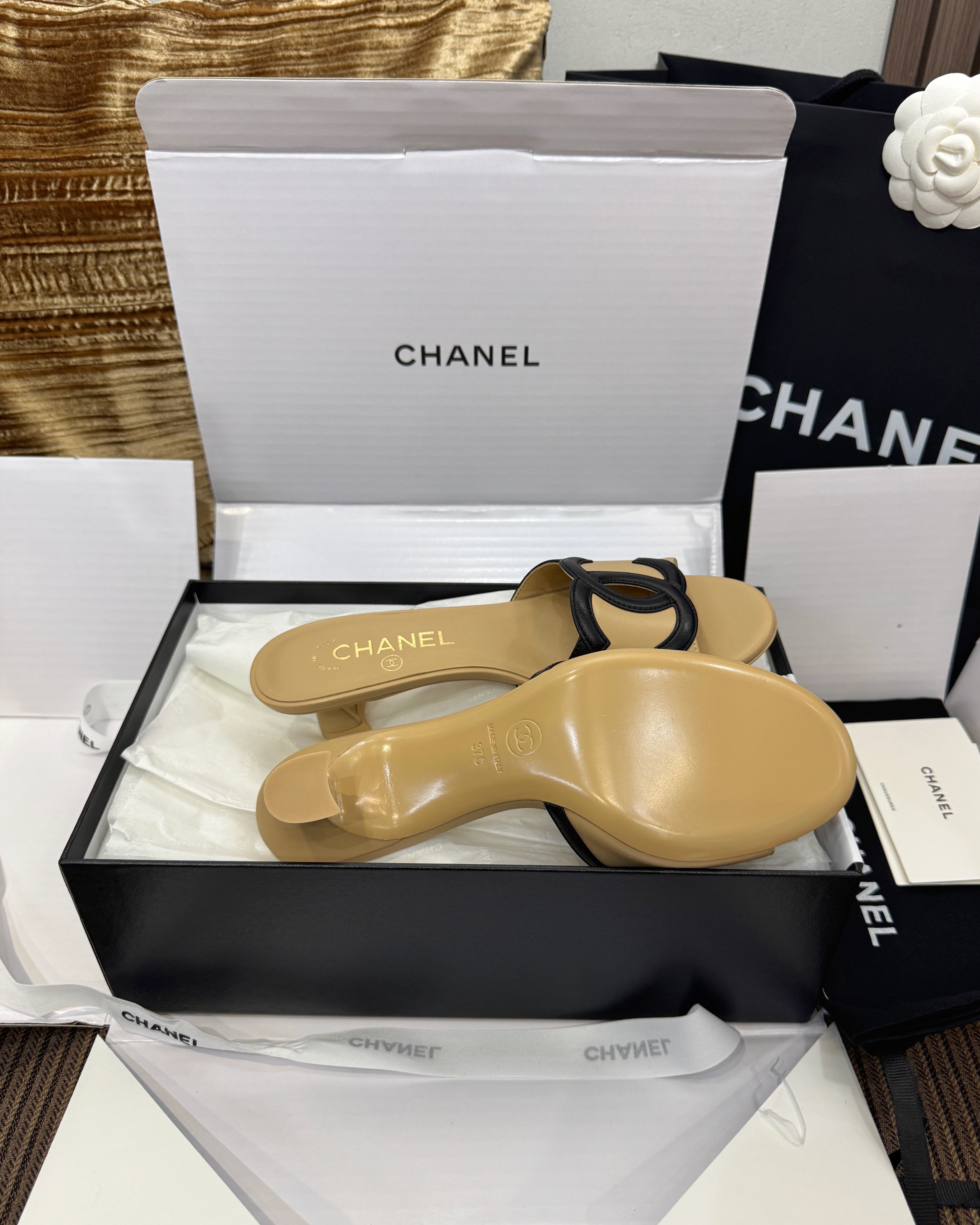 C 오버사이즈 CC로고 뮬