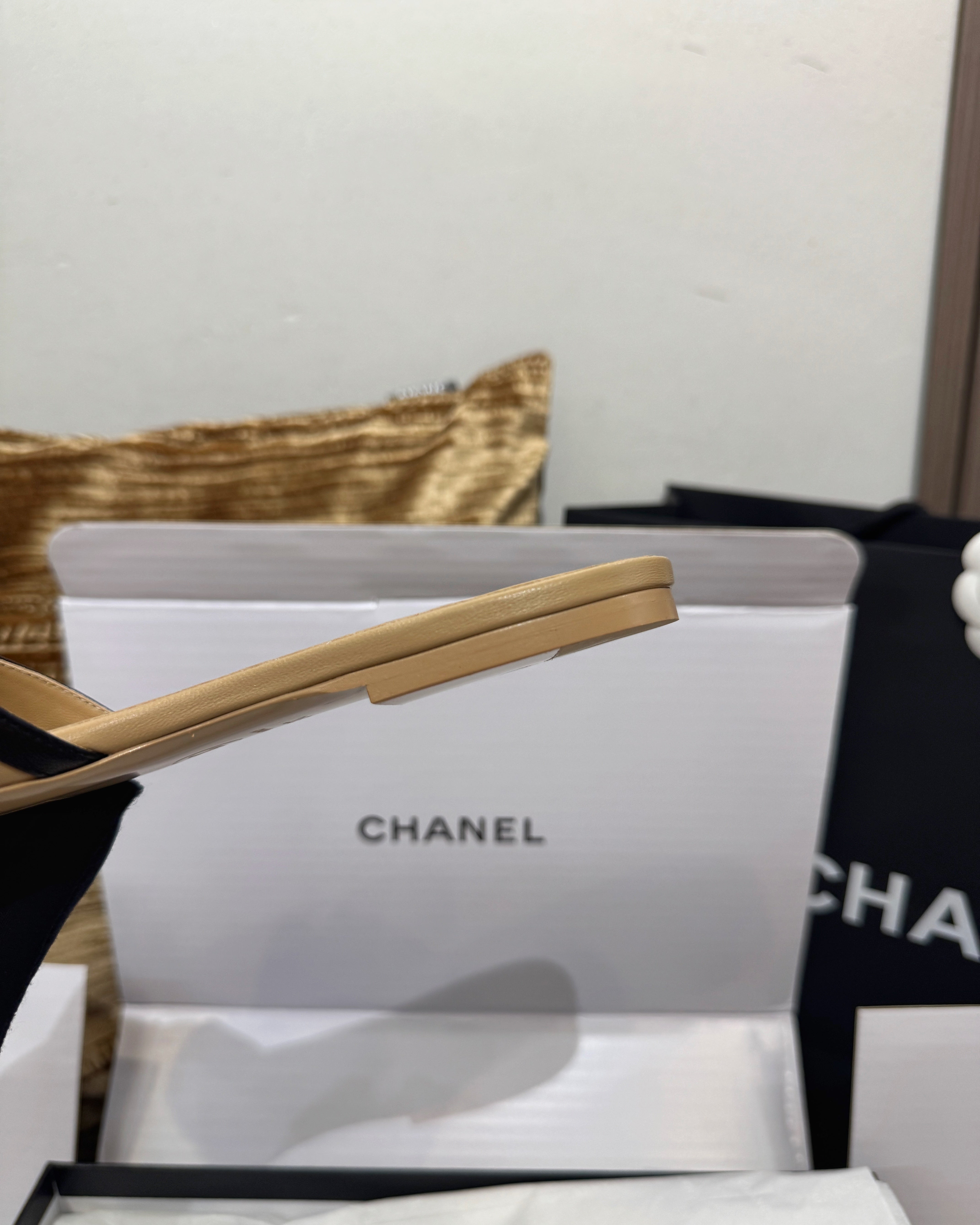 C 오버사이즈 CC로고 슬리퍼