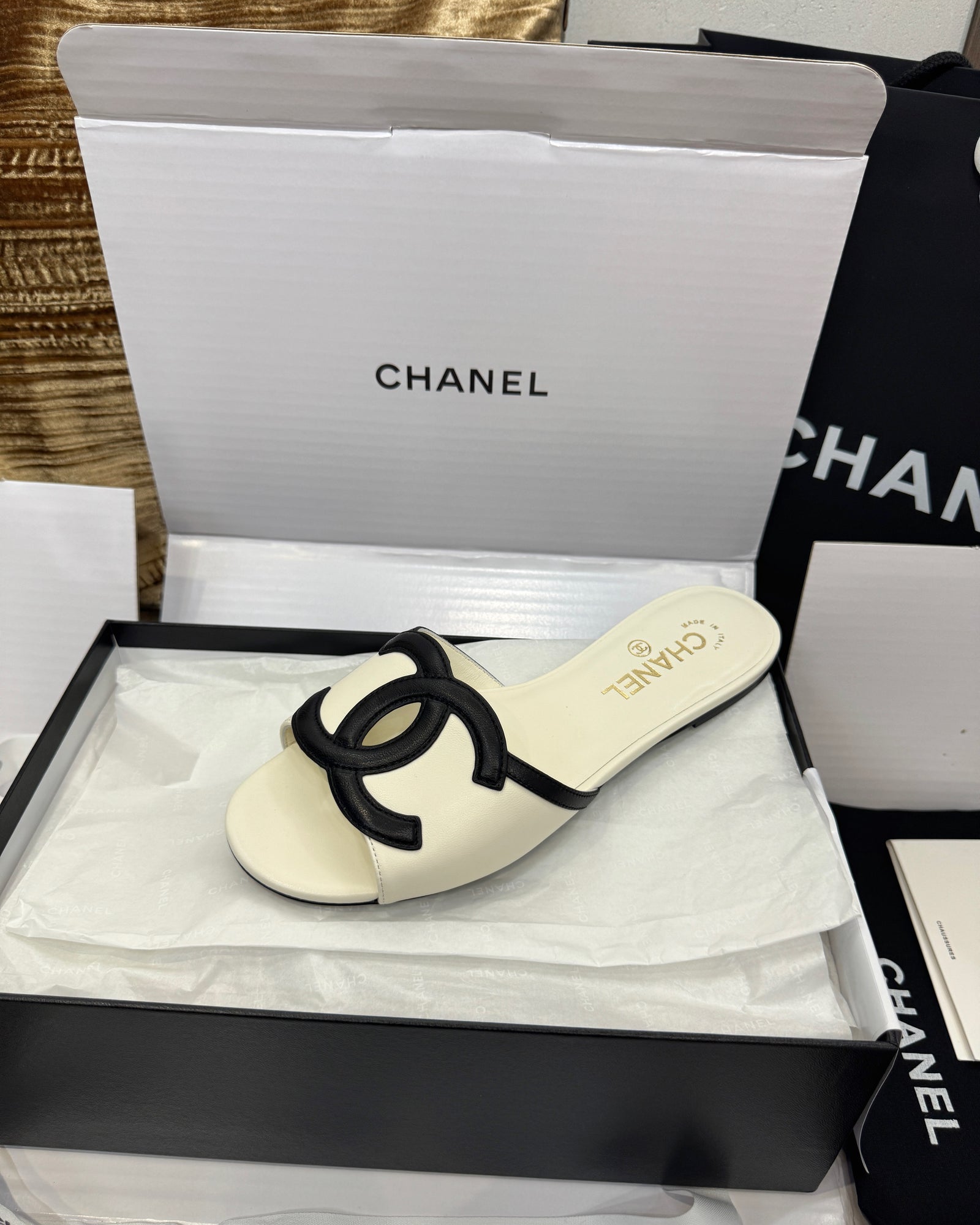 C 오버사이즈 CC로고 슬리퍼