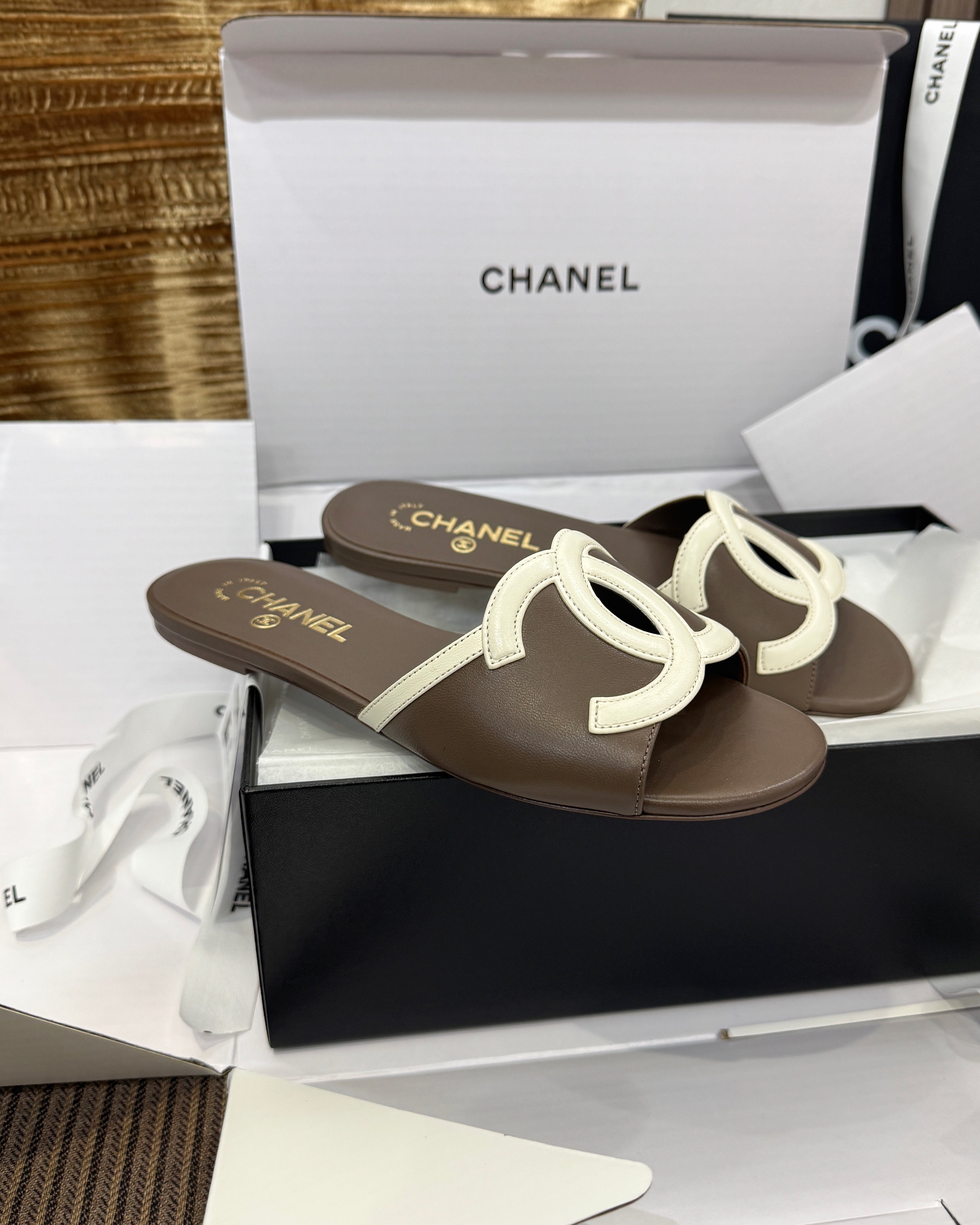 C 오버사이즈 CC로고 슬리퍼