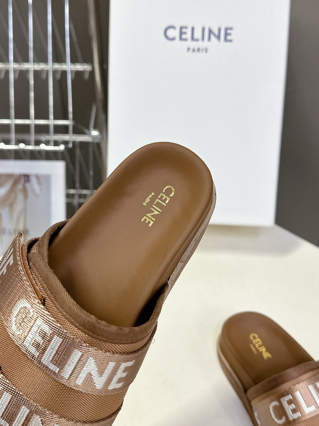 CEL 피테아 샌들