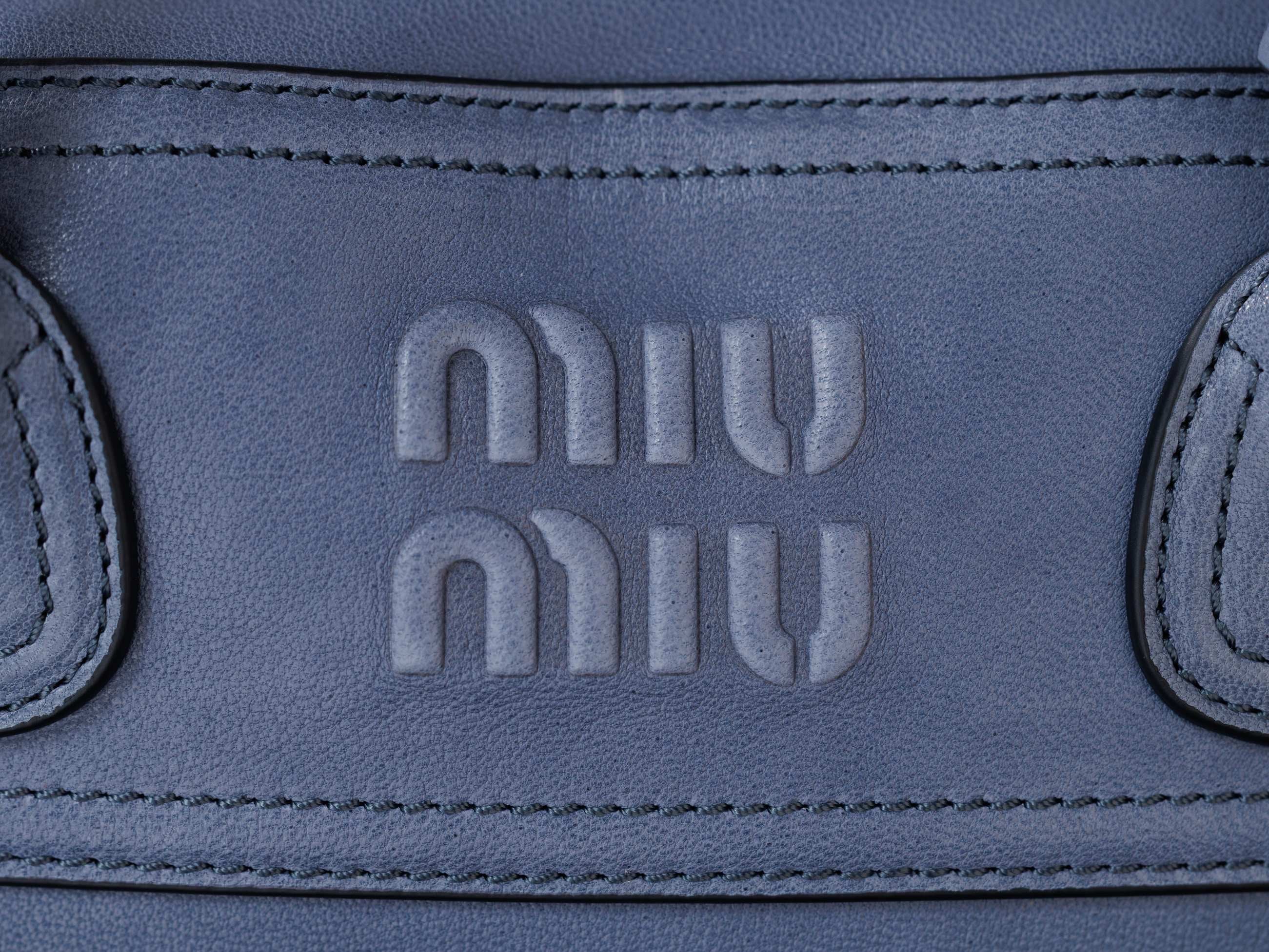미우미우 비방 나파 가죽백