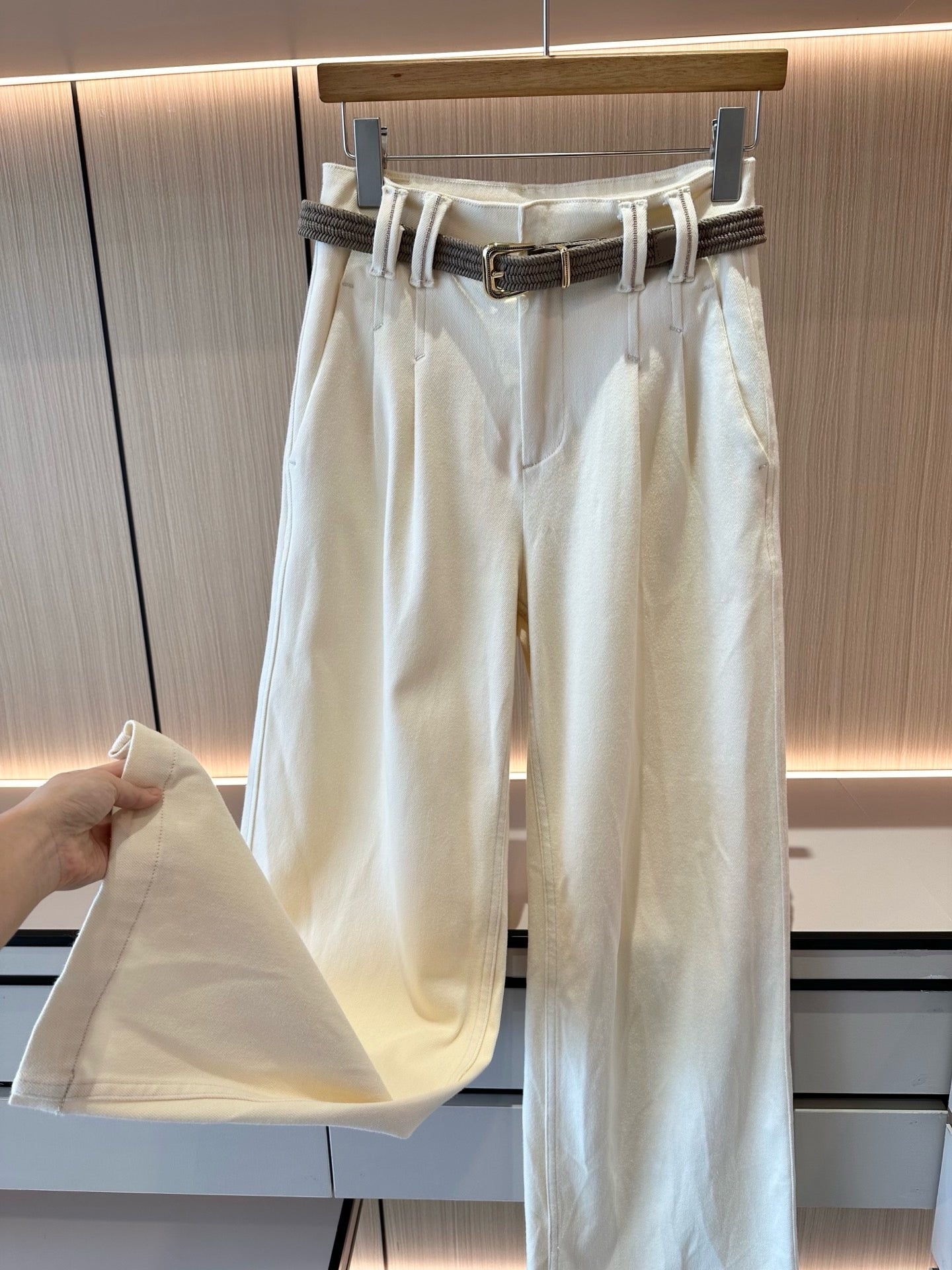브루넬로 쿠치넬리 핀턱 팬츠