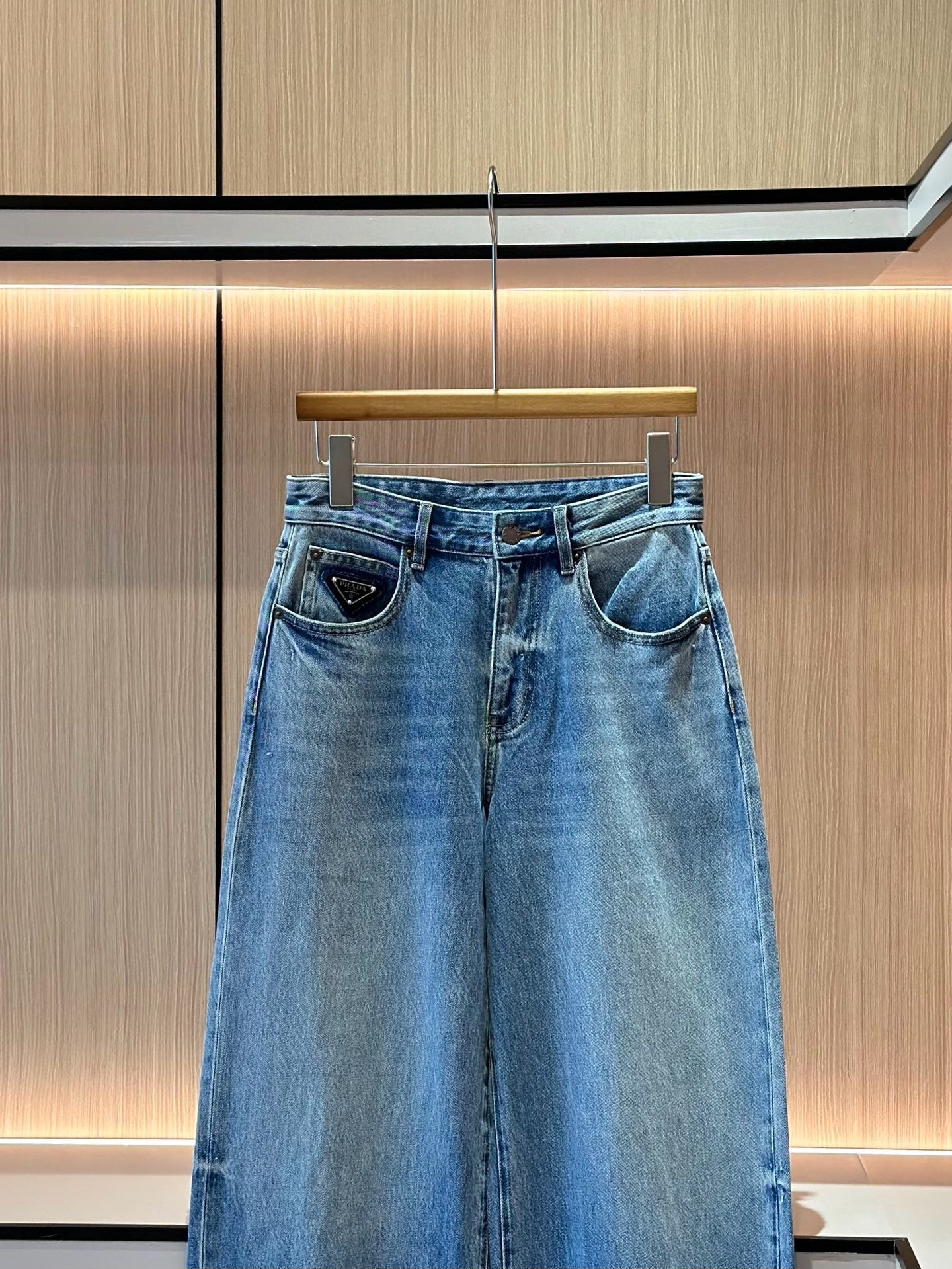 프라다 삼각고로 중청 데님