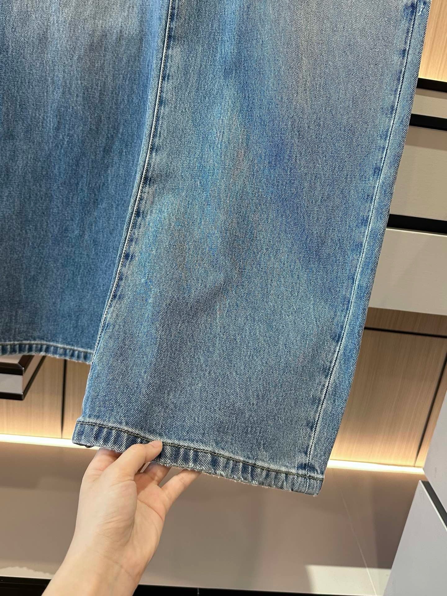 프라다 삼각고로 중청 데님