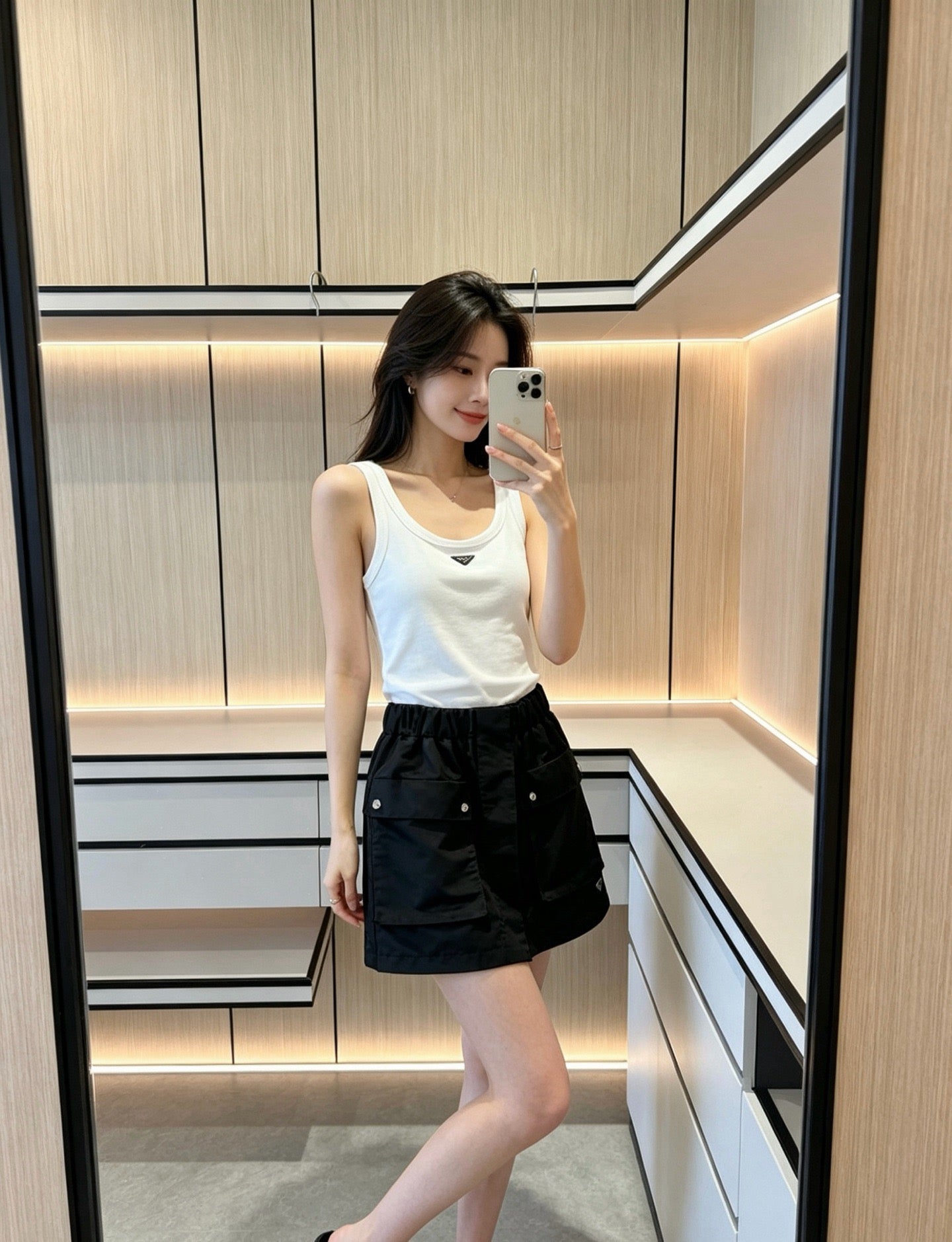 프라다 리나일론 미니 스커트
