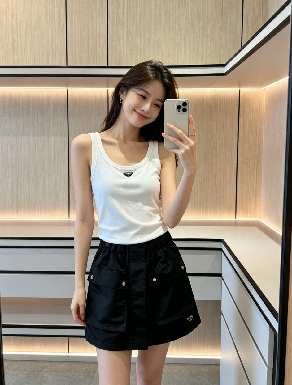 프라다 리나일론 미니 스커트