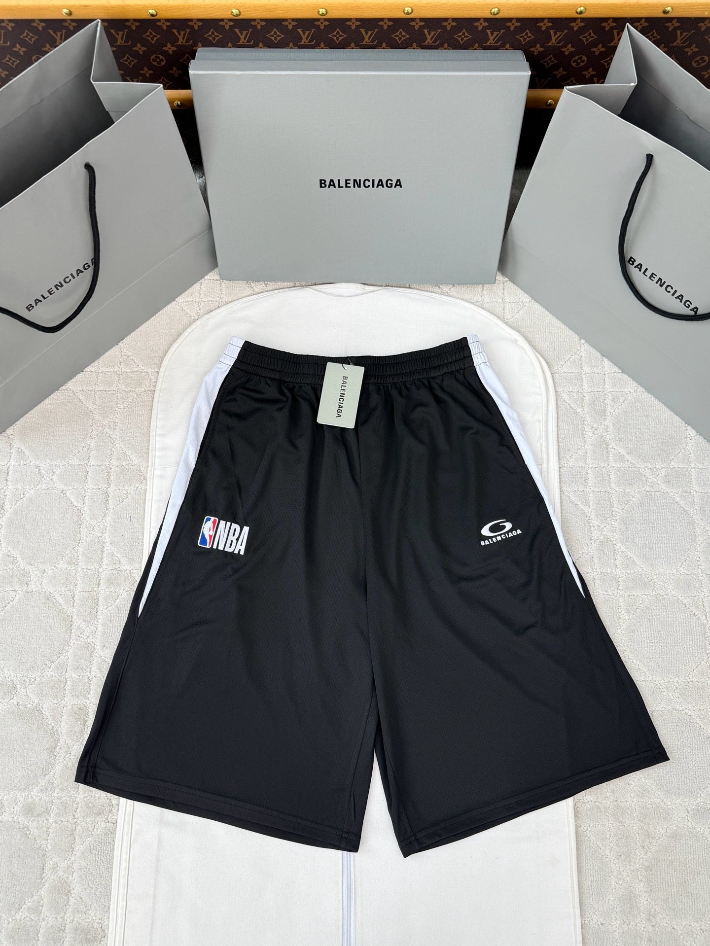 발렌시아가 X NBA 콜라보레이션 트랙수트 쇼츠