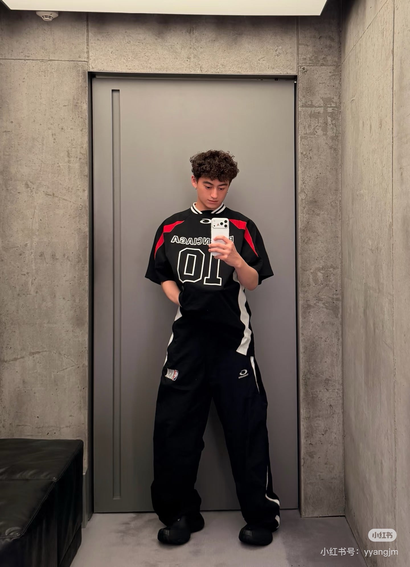 발렌시아가 X NBA 드라이 저지 티셔츠