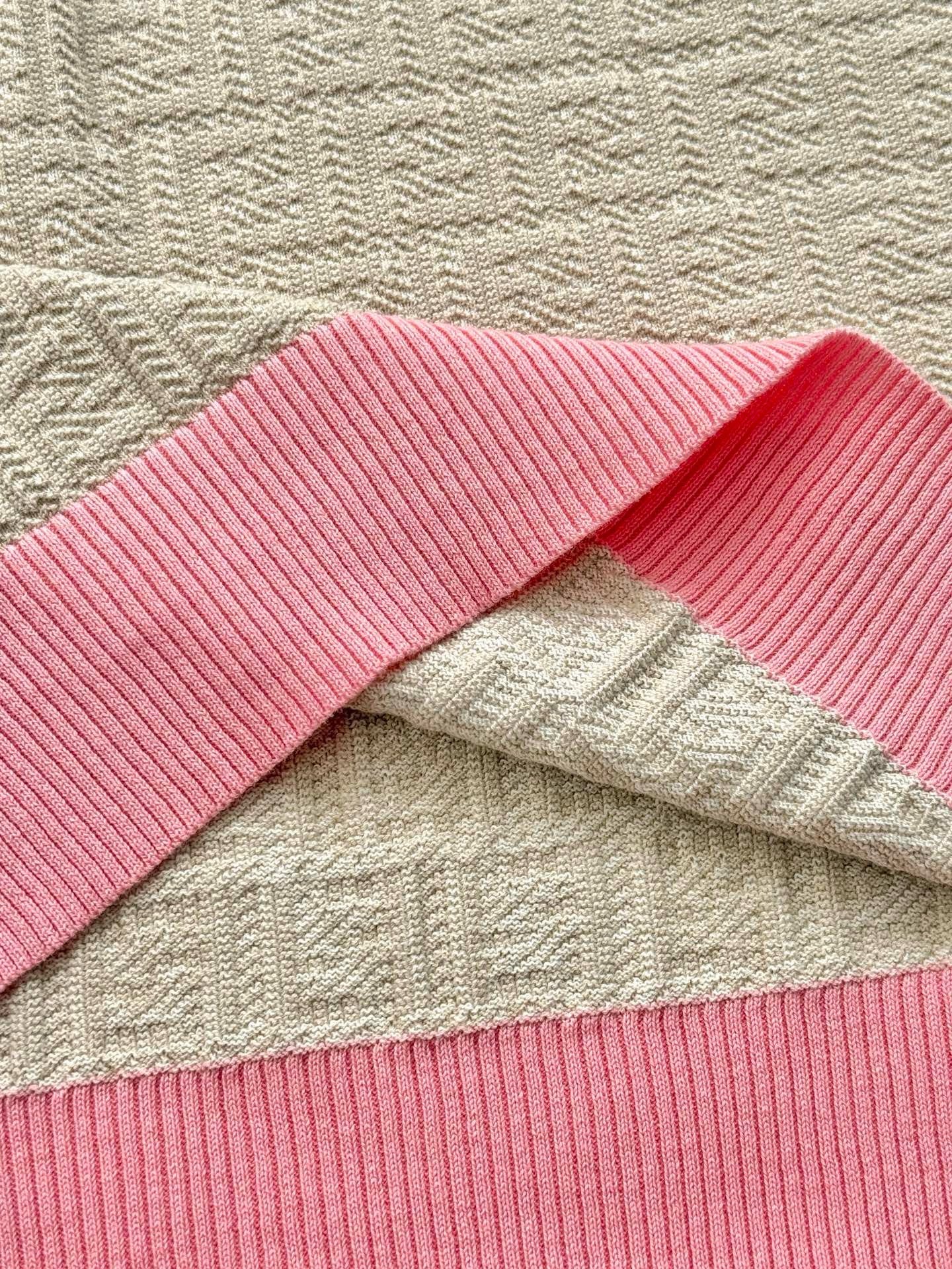 펜디 로고 패턴 반소매 니트