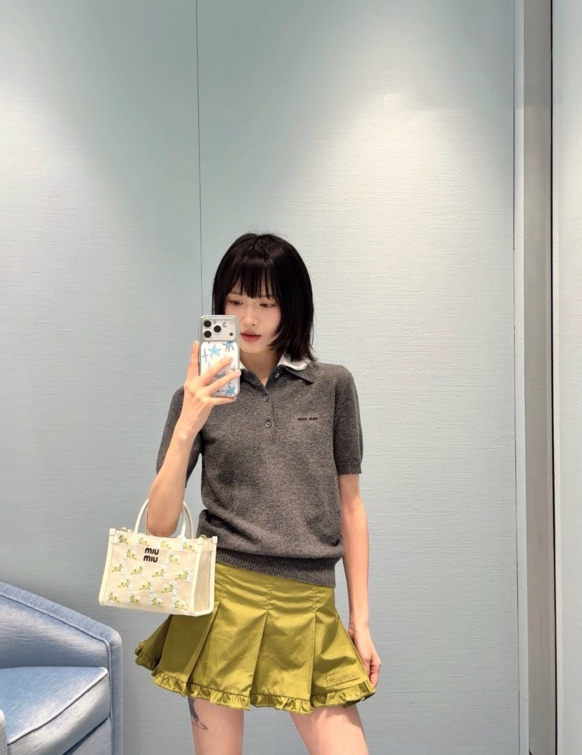 미우미우 자수 포플린 칼라 캐시미어 폴로