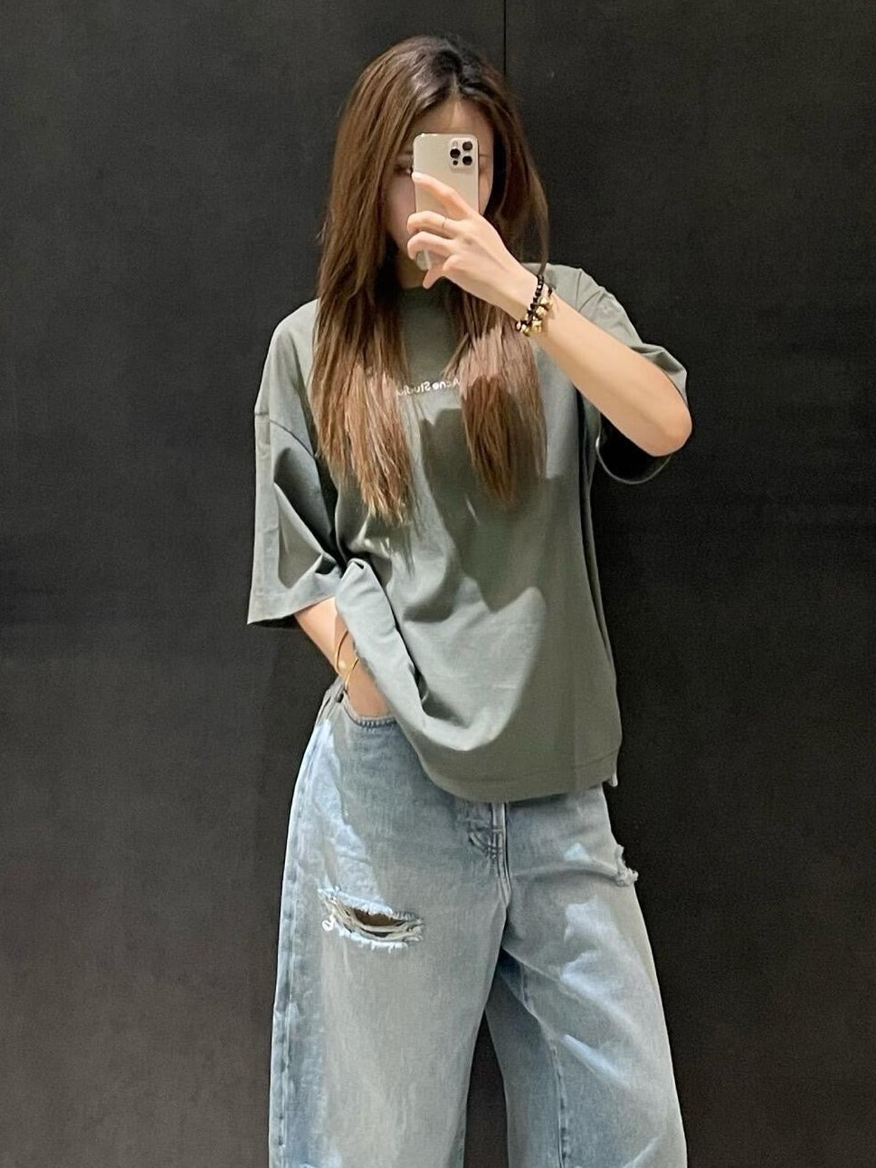아크네스튜디오 멘디드 로고 티셔츠