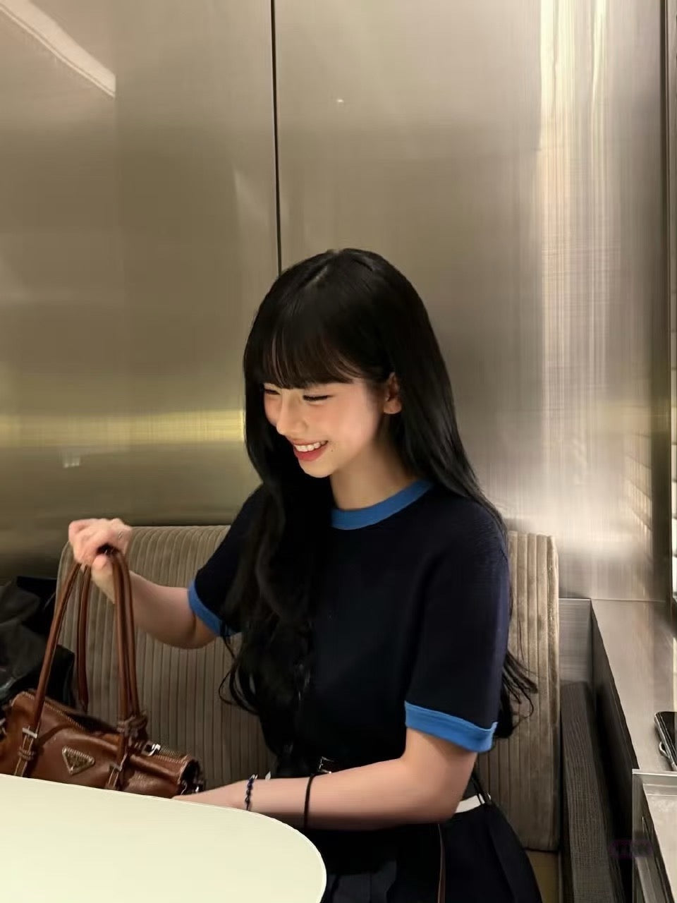 프라다 캐시미어 크루넥 스웨터