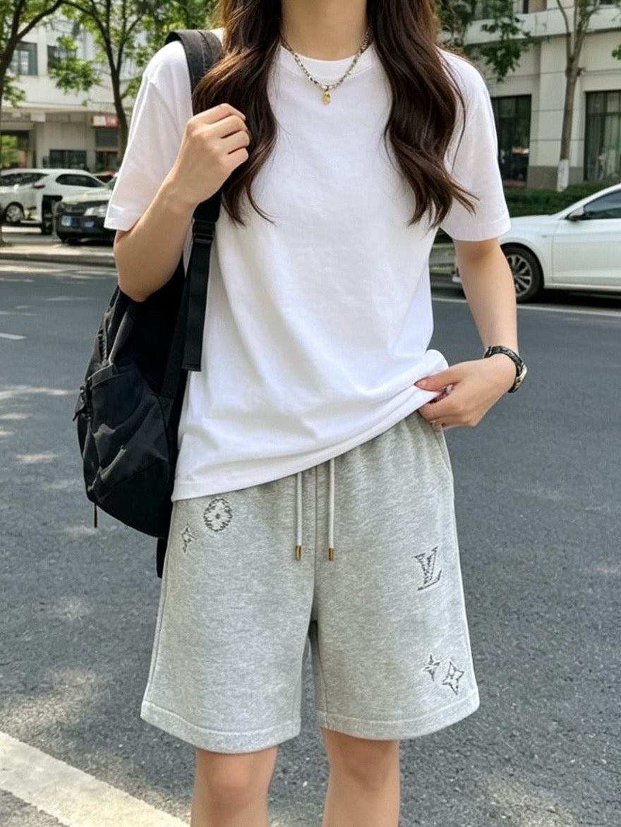 루이비통 엠브로이더드 시그니처 숏팬츠