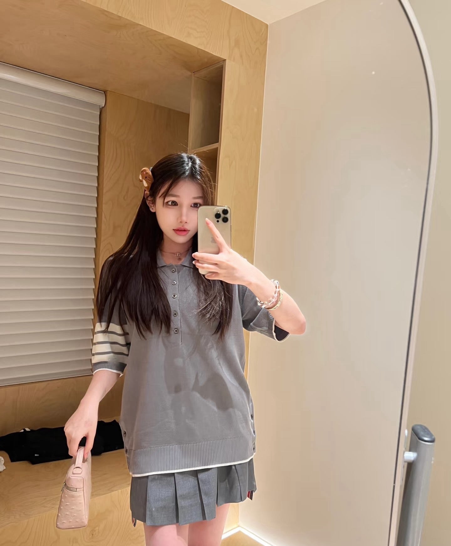 톰브라운 반팔 카라니트