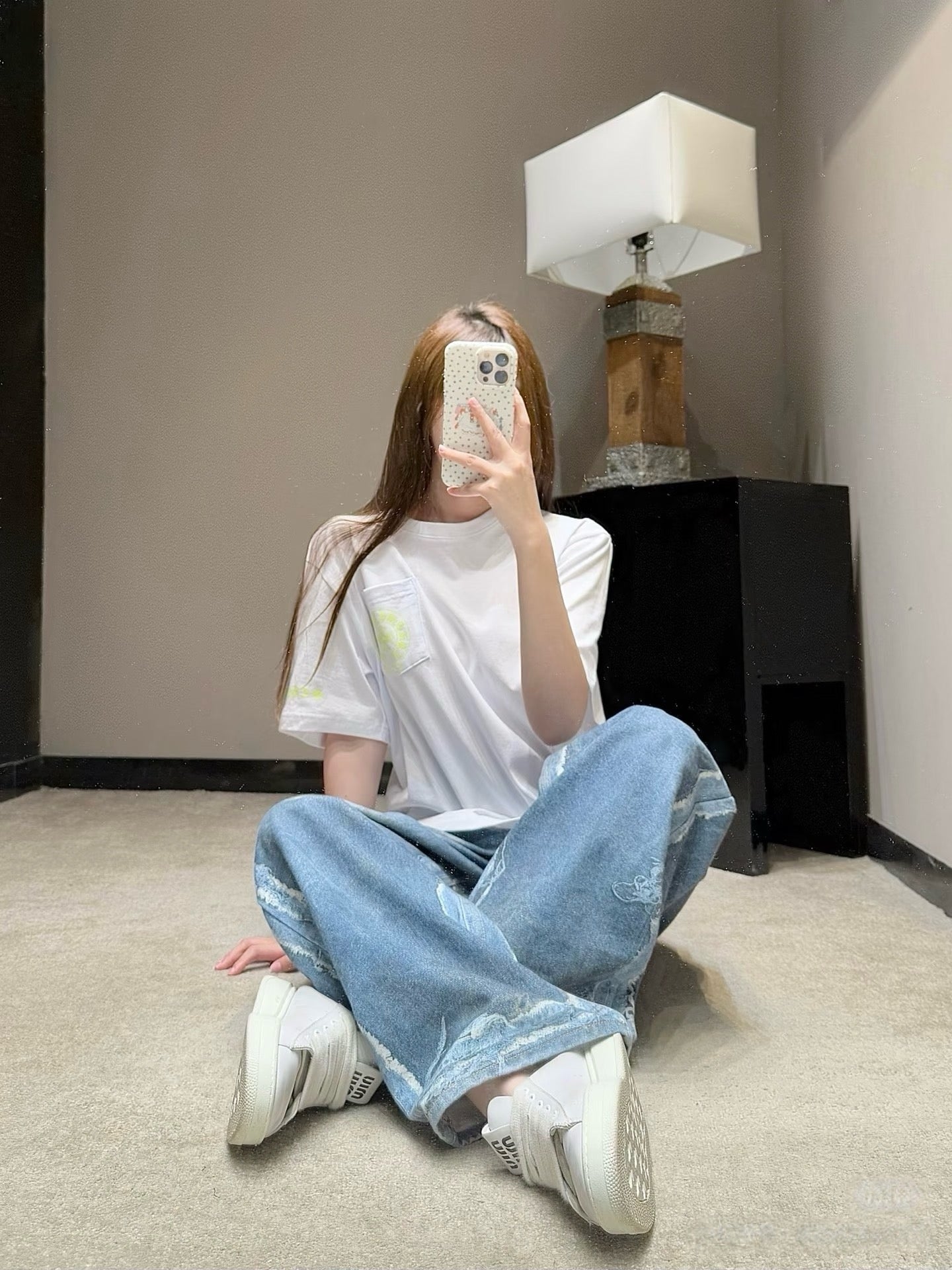 크롬하츠 홀스슈 네온 로고 포켓 티셔츠