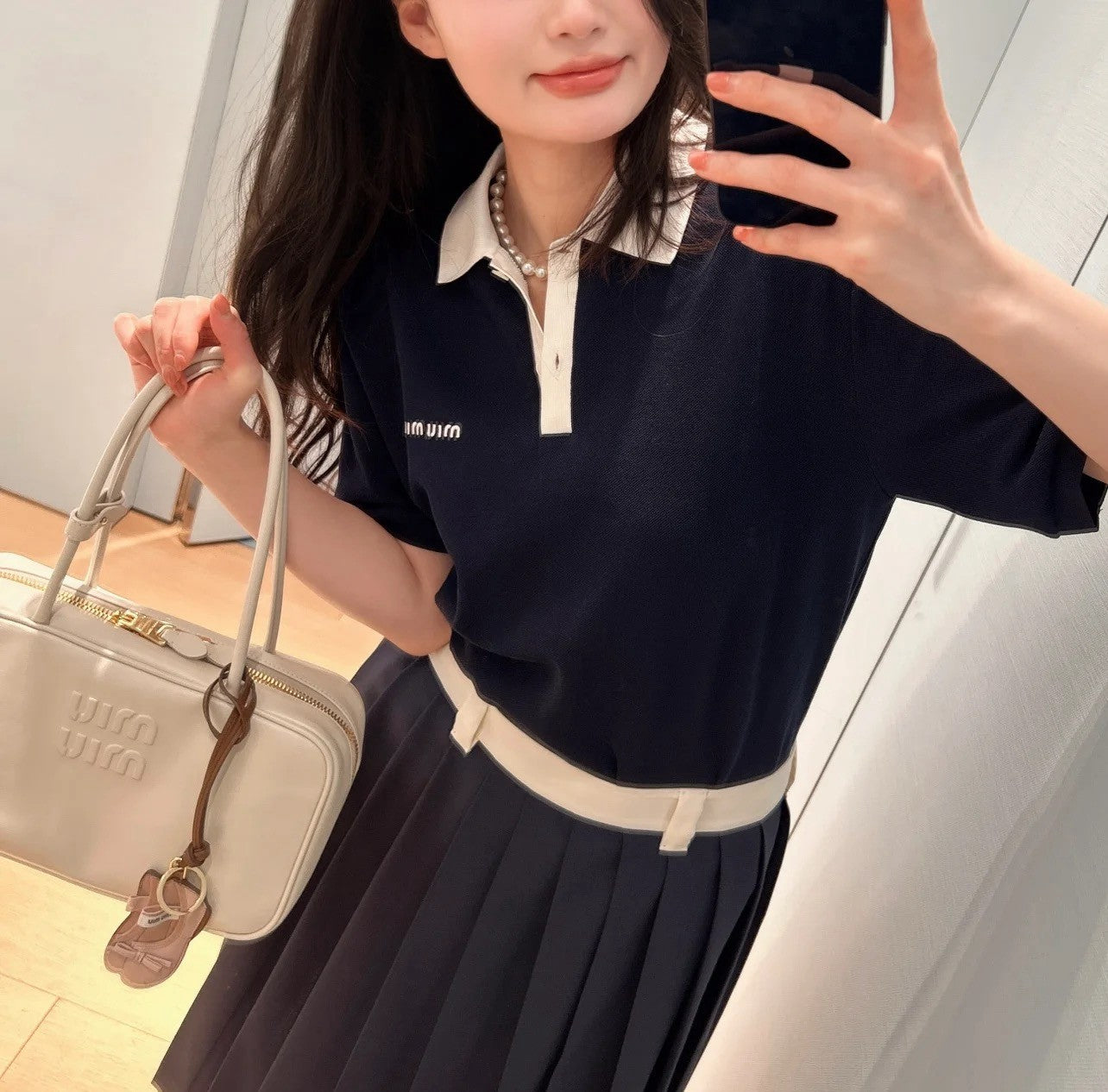 미우미우 카라 배색 폴로 셔츠