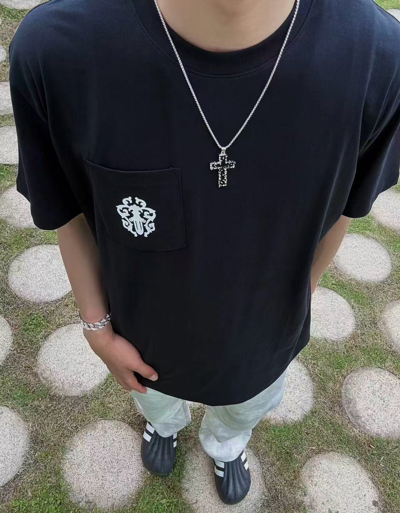 크롬하츠 대거 포켓 티셔츠