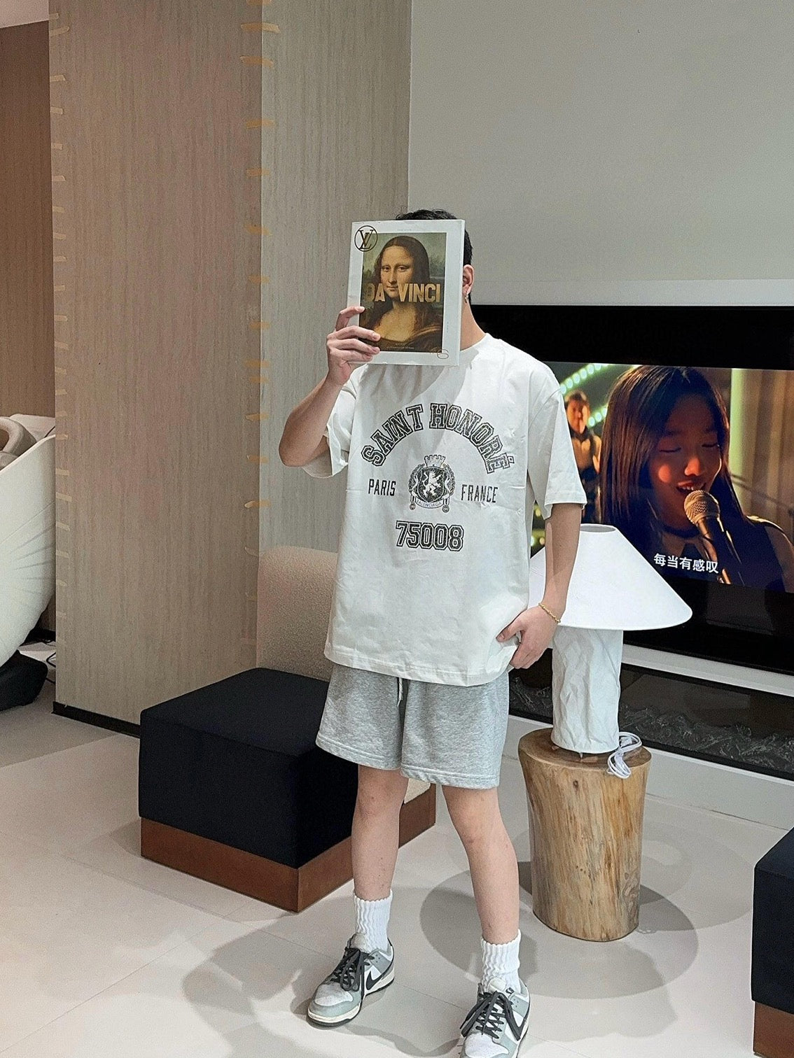 발렌시아가 빈티지 그래픽 오버사이즈 티셔츠