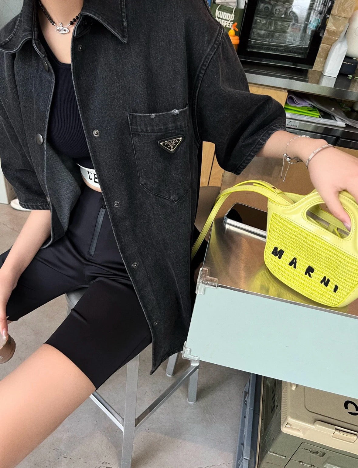 프라다 반팔 데님 셔츠