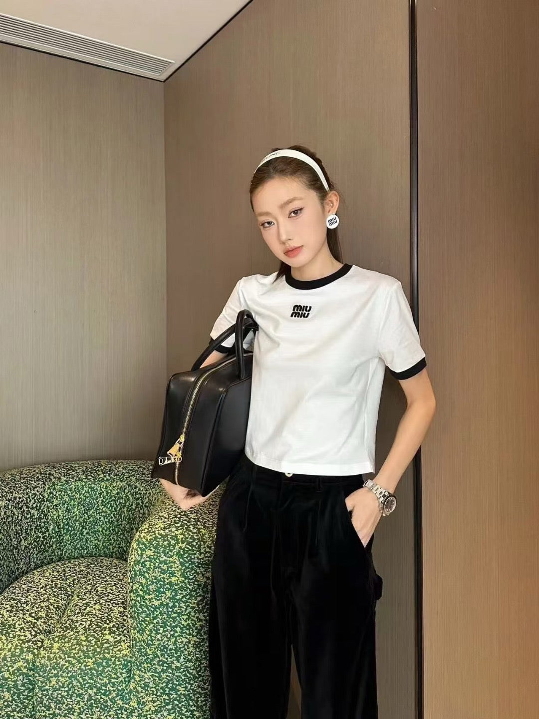 미우미우 배색 크롭티