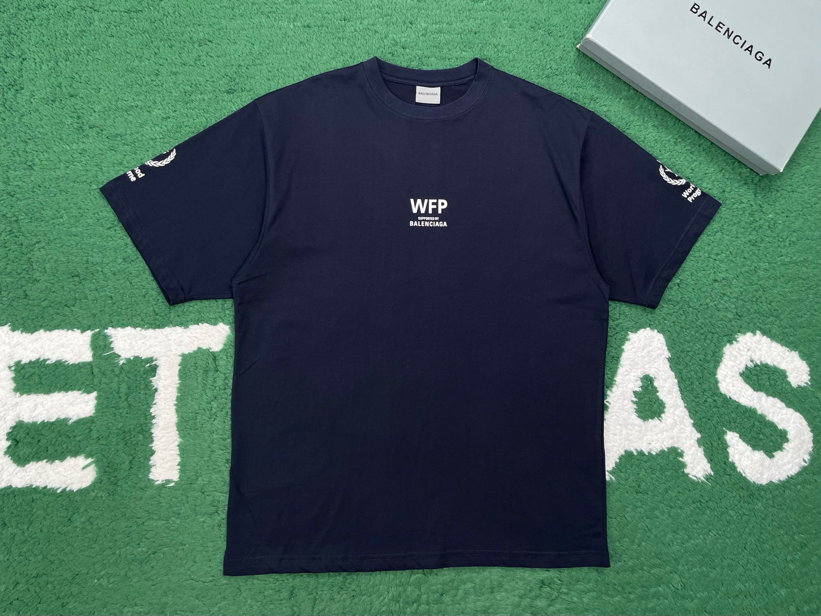 발렌시아가 WFP 미디엄 핏 티셔츠