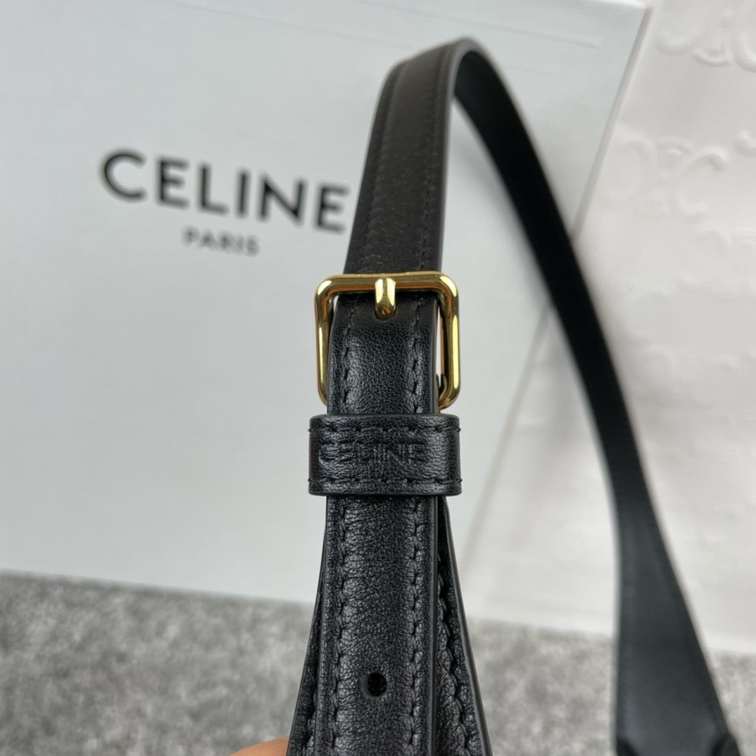 CEL 스무스 카프스킨 숄더백 레더 트리옹프