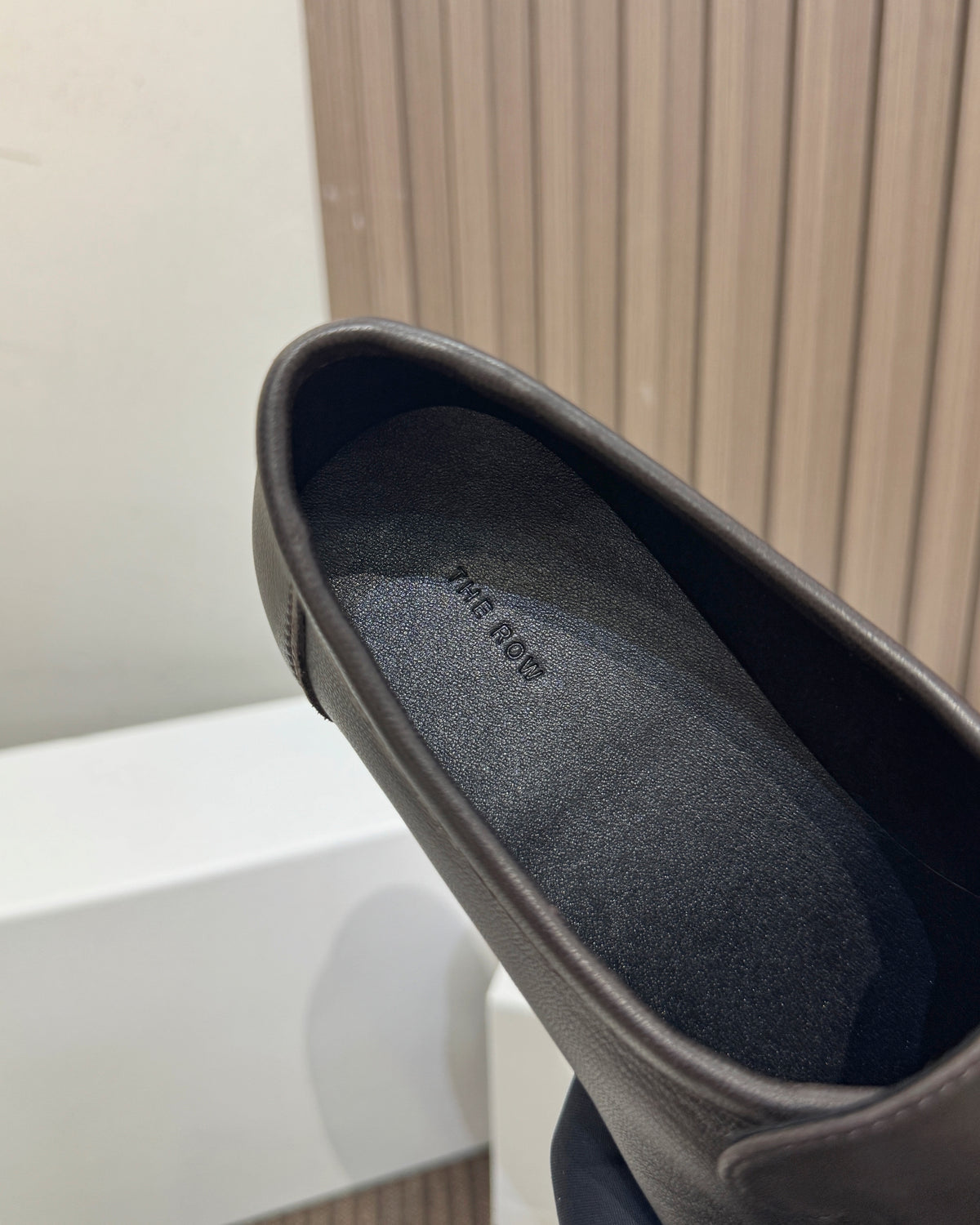 더로우 소프트 모카신 투 래커