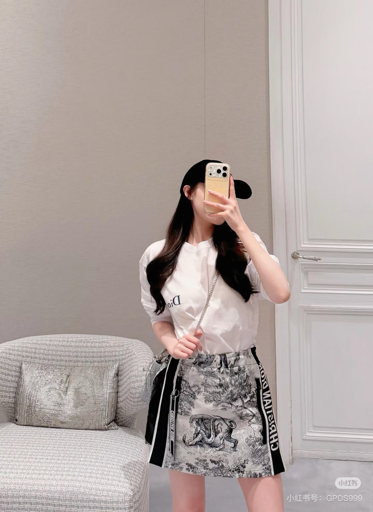 디올 자수 롱슬리브