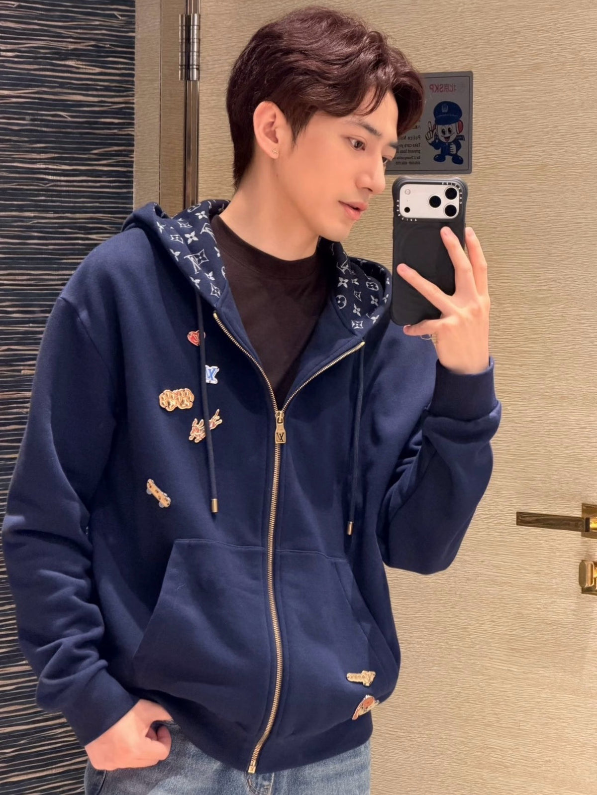 루이비통 칠석 지퍼업 후드 파커