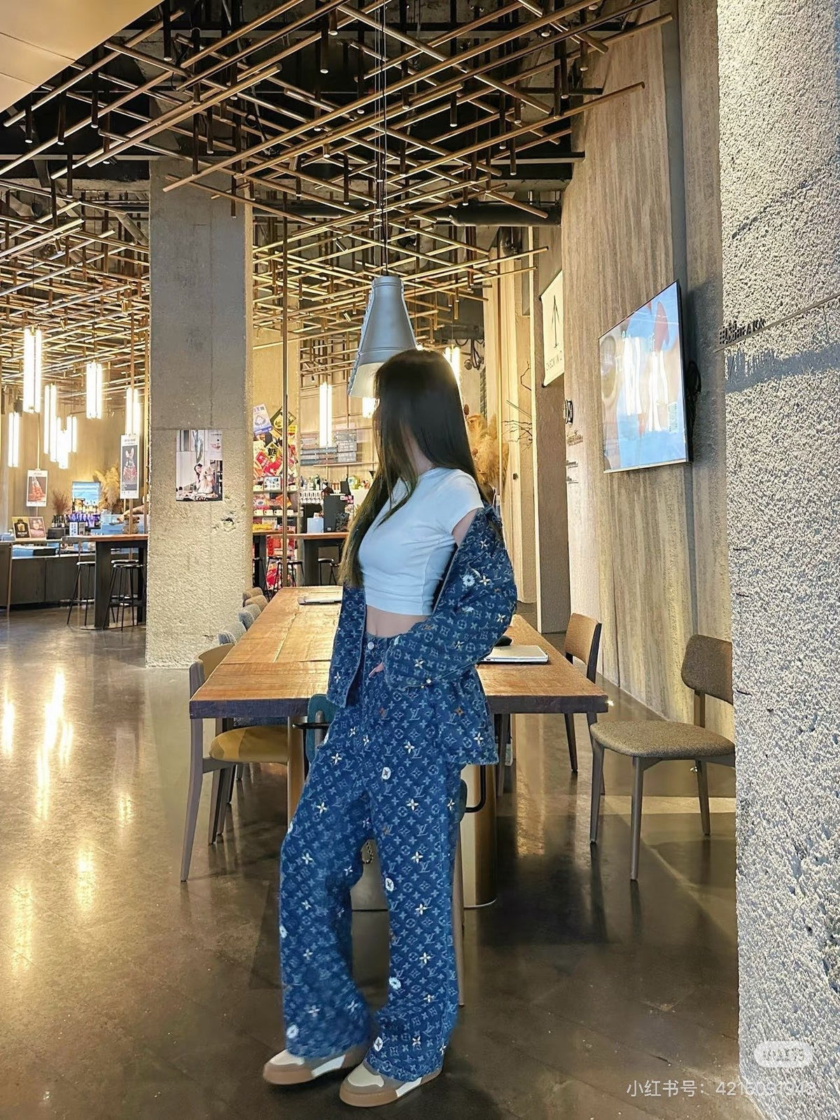 루이비통 모노그램 엠브로이더드 데님 팬츠