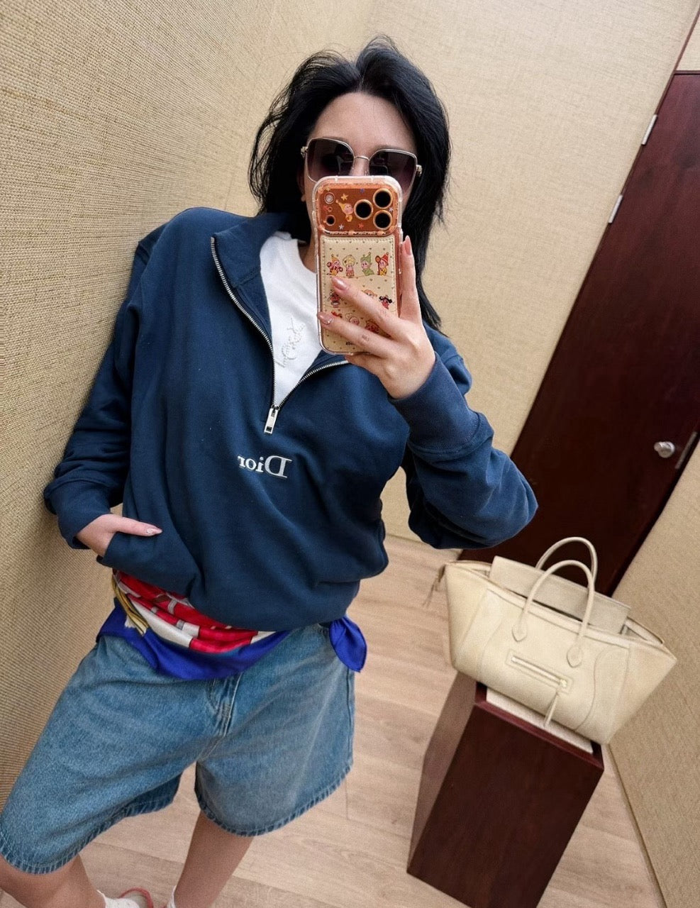 디올 지퍼 네크라인 스웨트셔츠
