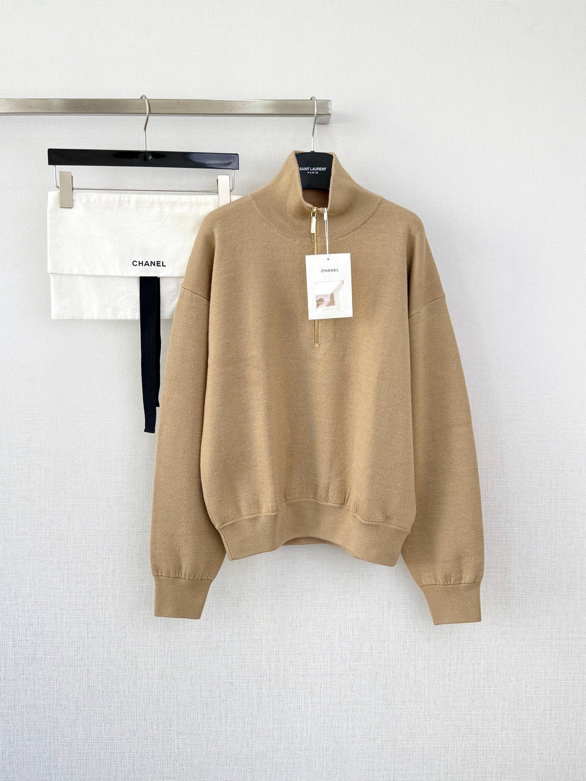 C 캐시미어 터틀넥 스웨터