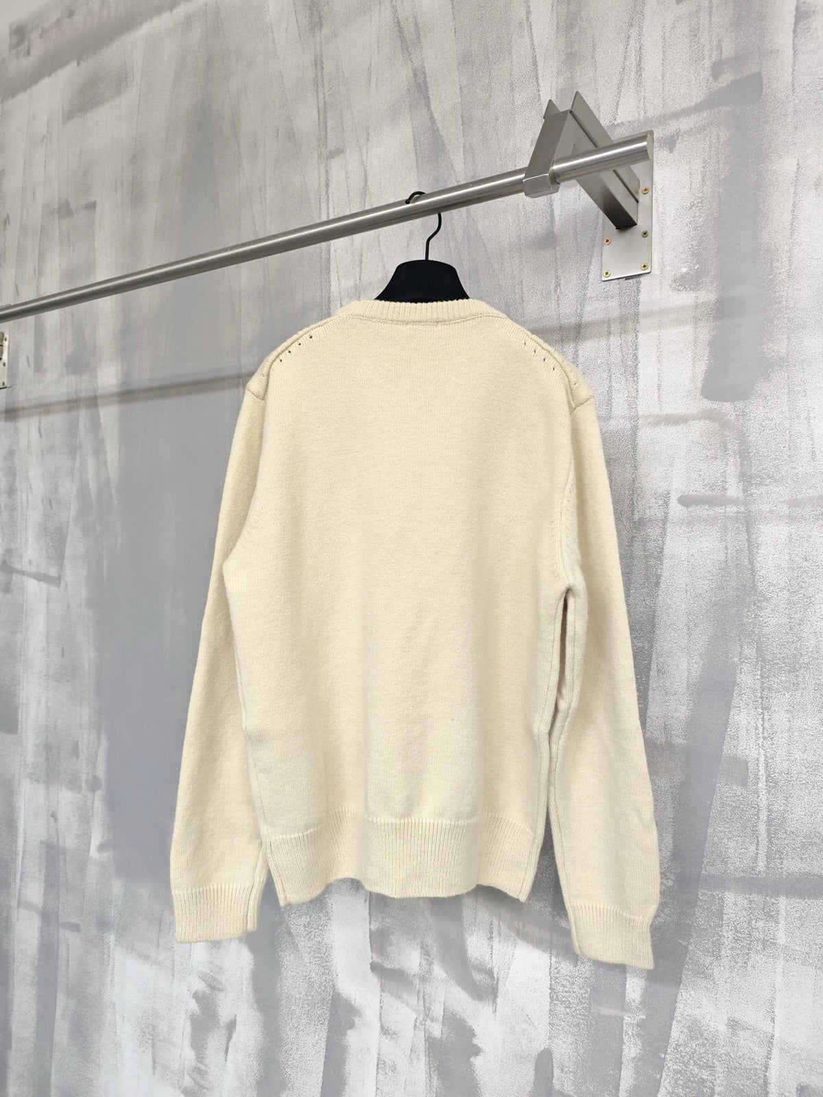 CEL 26ss 크루넥 스웨터