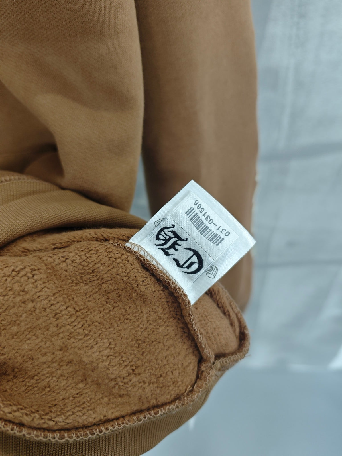 크롬하츠 스크립트 로고 자수 하프 지퍼 스웨트셔츠