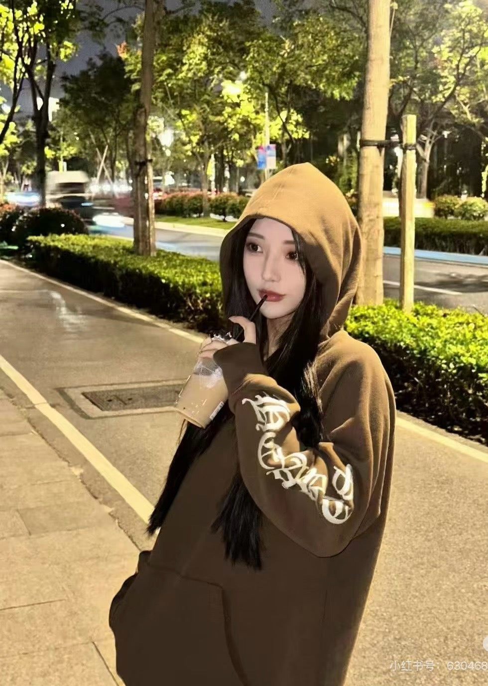 크롬하츠 자수 후드티