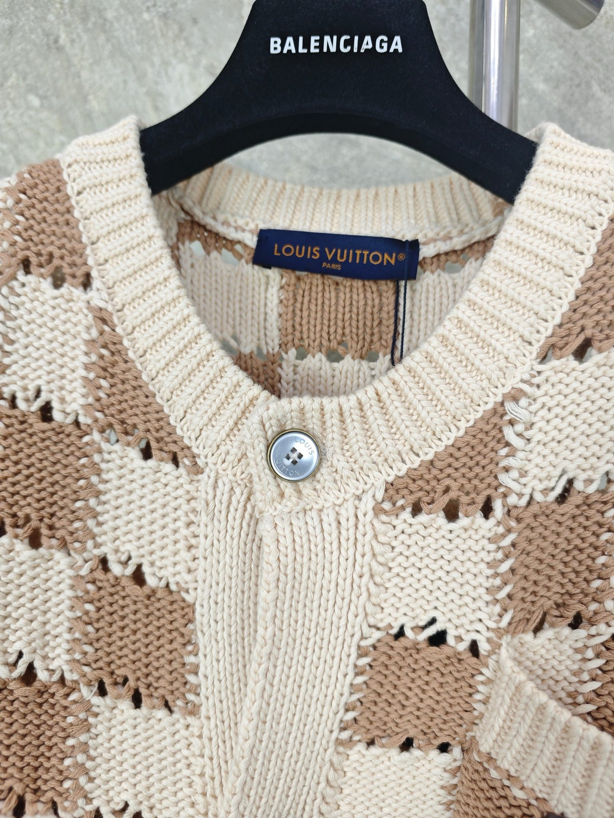 루이비통 서머리 다미에 롱 슬리브드 가디건