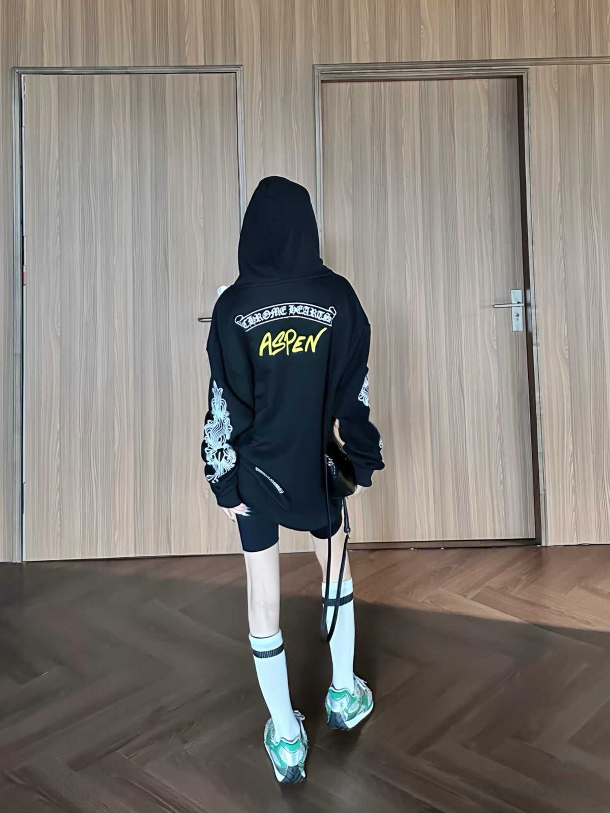 크롬하츠 아스펜 매장 한정 익스클루시브 후디