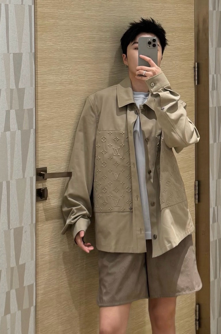루이비통 엠보스드 시그니처 코튼 오버셔츠