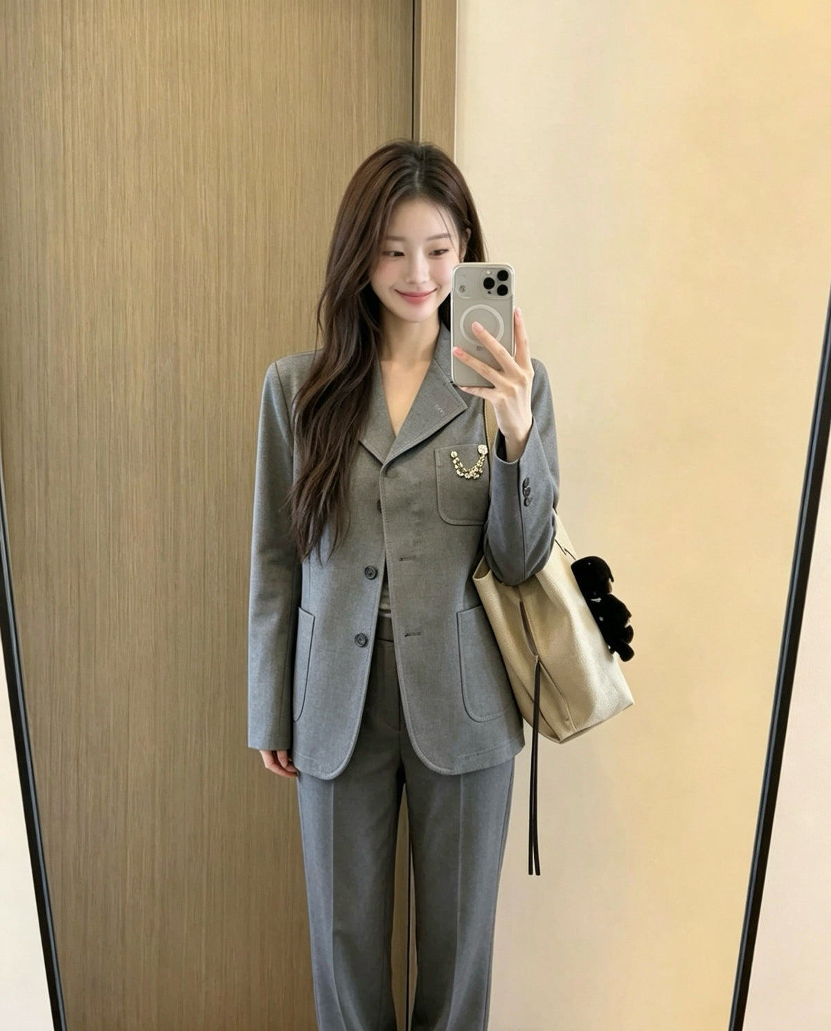 루이비통 플레어드 테일러드 팬츠