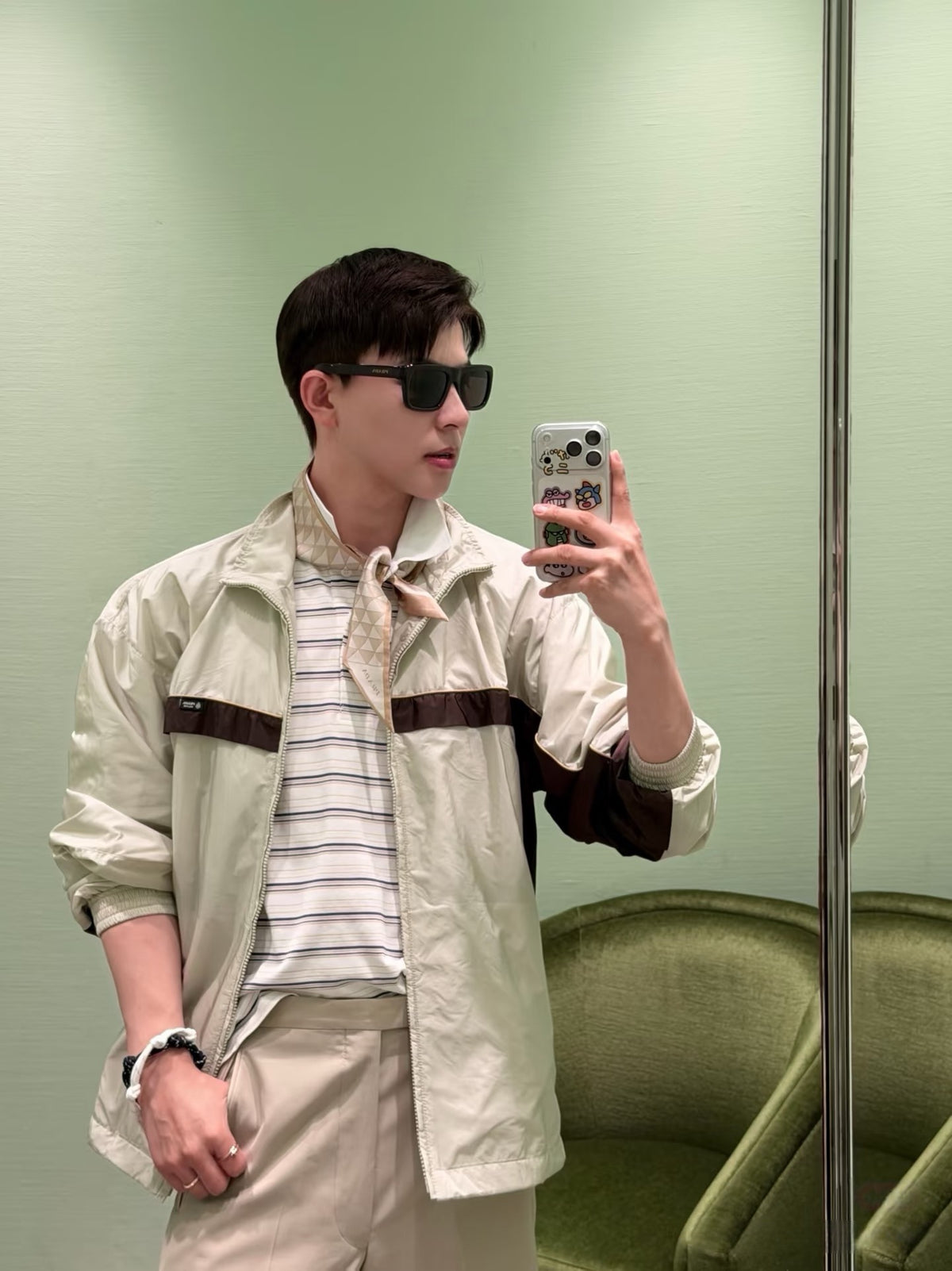 프라다 트랙 자켓