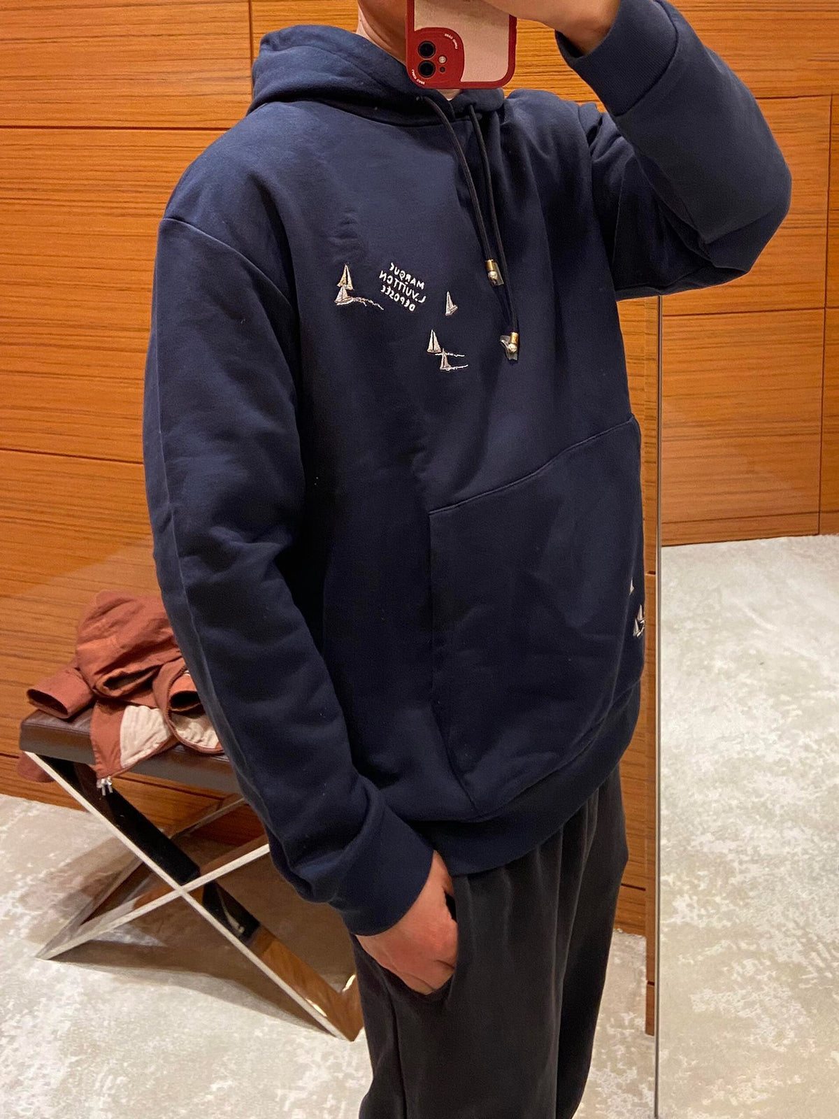 루이비통 엠브로이더드 시그니처 후디